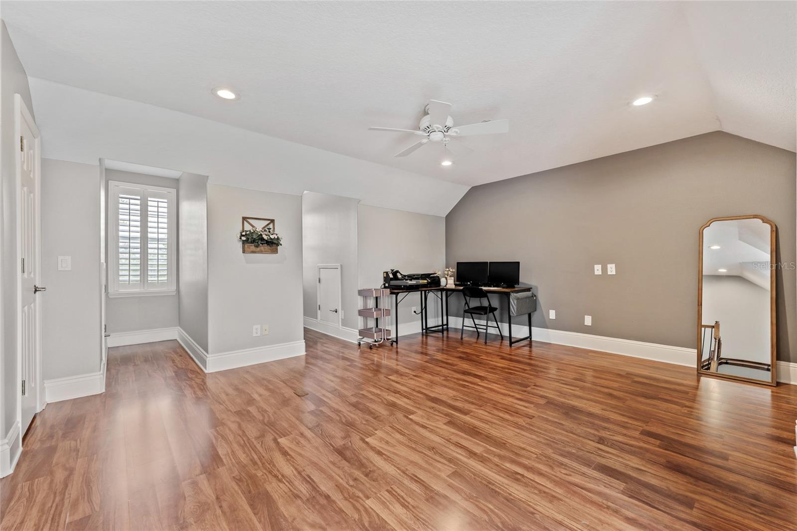 BALDWIN PARK - Residential