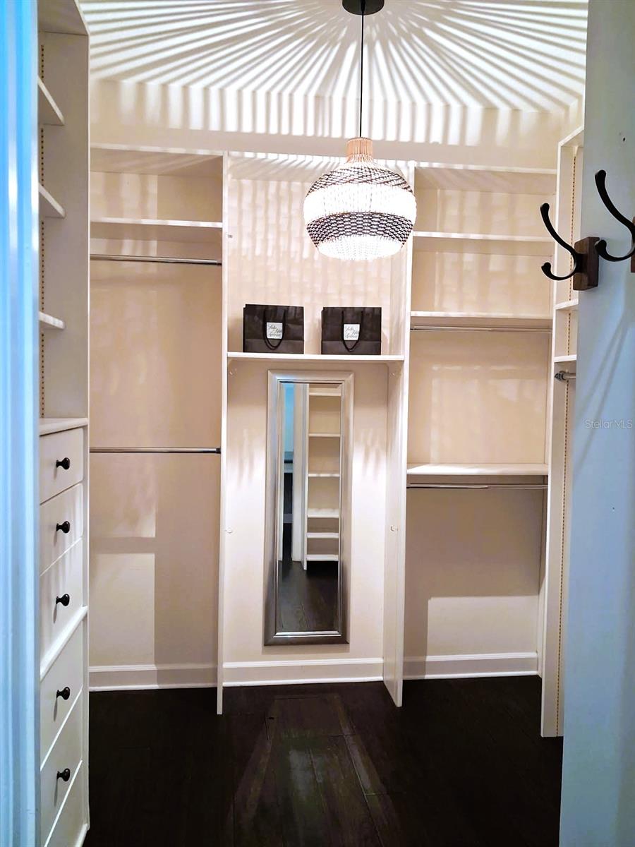 LAUREL OAK ESTATES SEC 02 - Residential