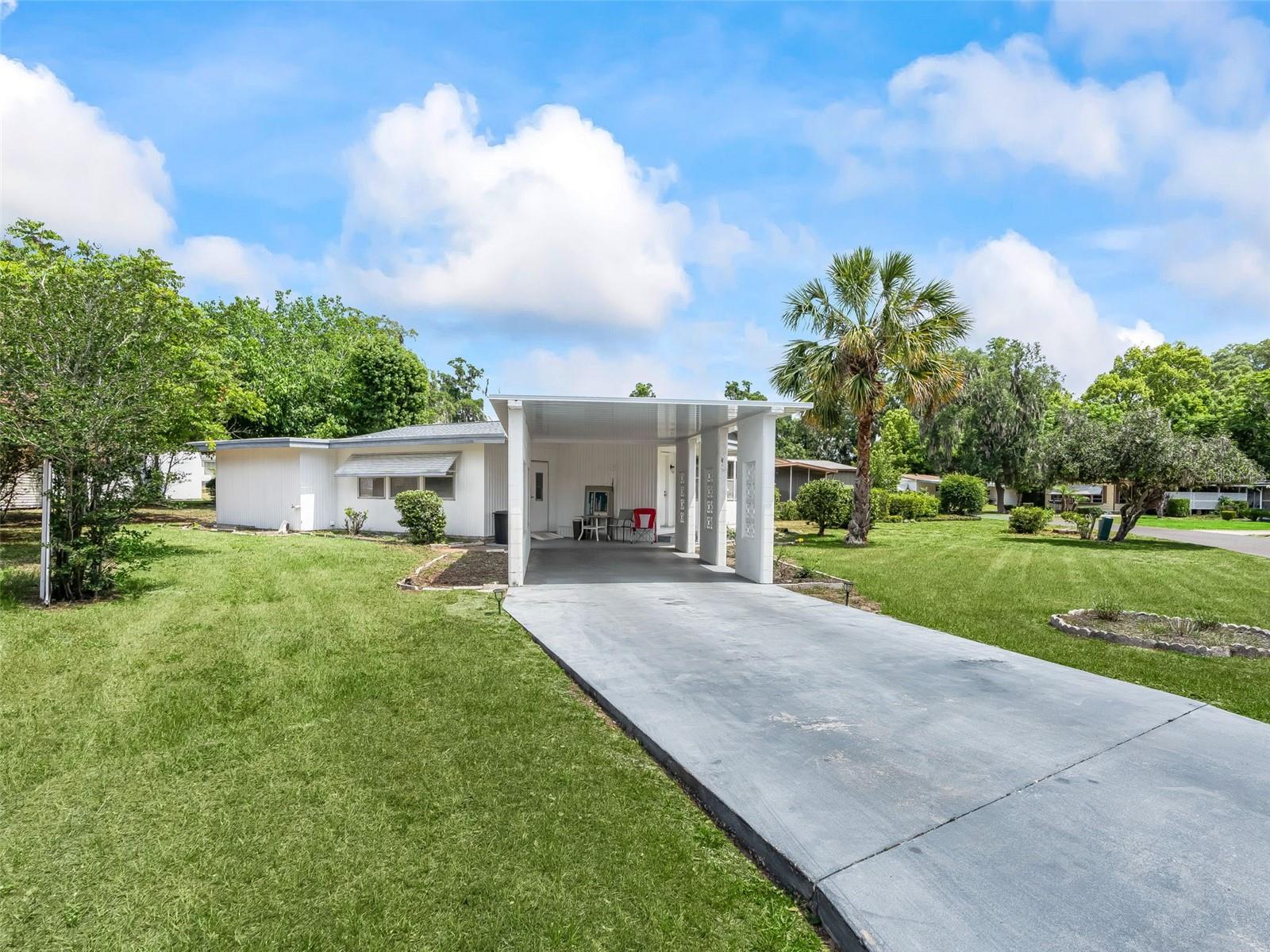 OAK PARK VILLAGE - Residential