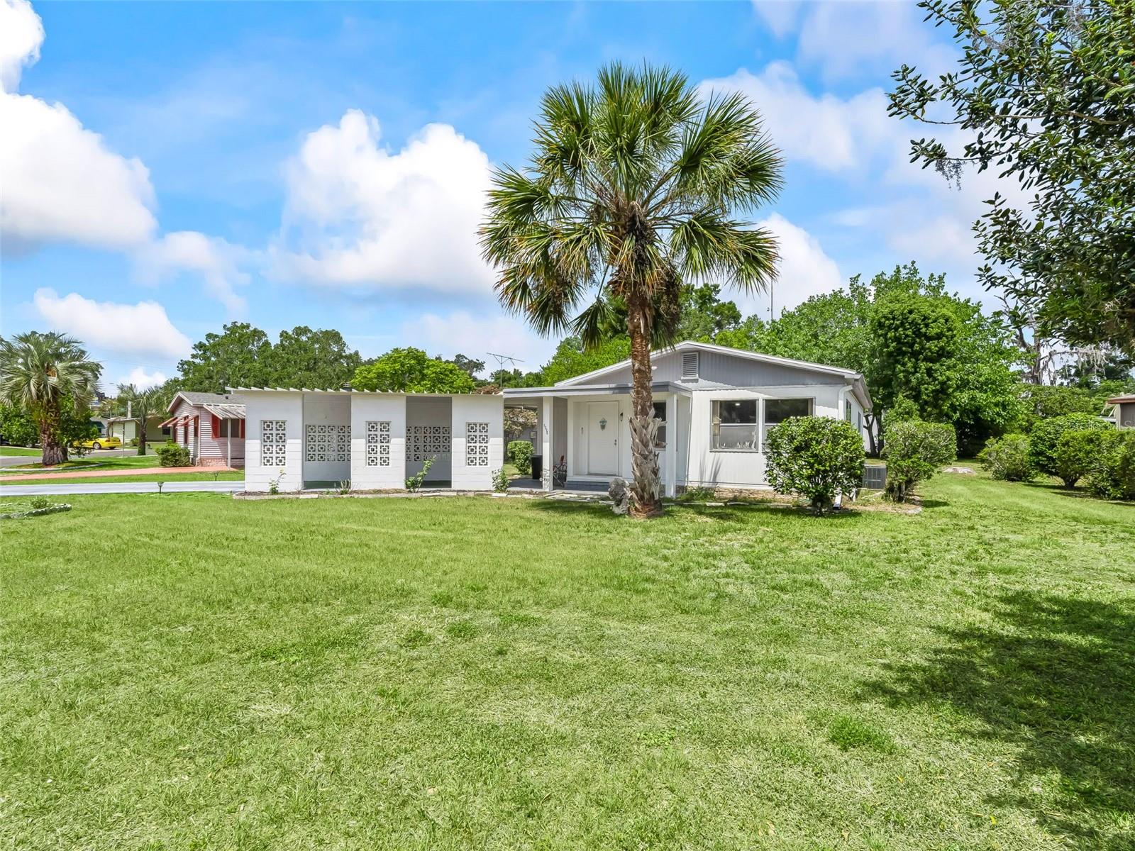 OAK PARK VILLAGE - Residential