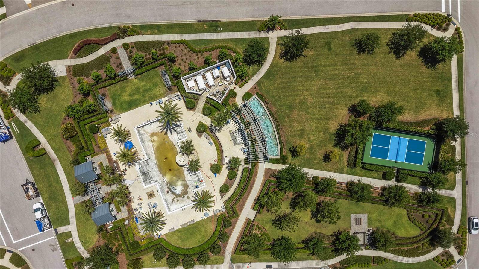 ARBOR GRANDE - Residential