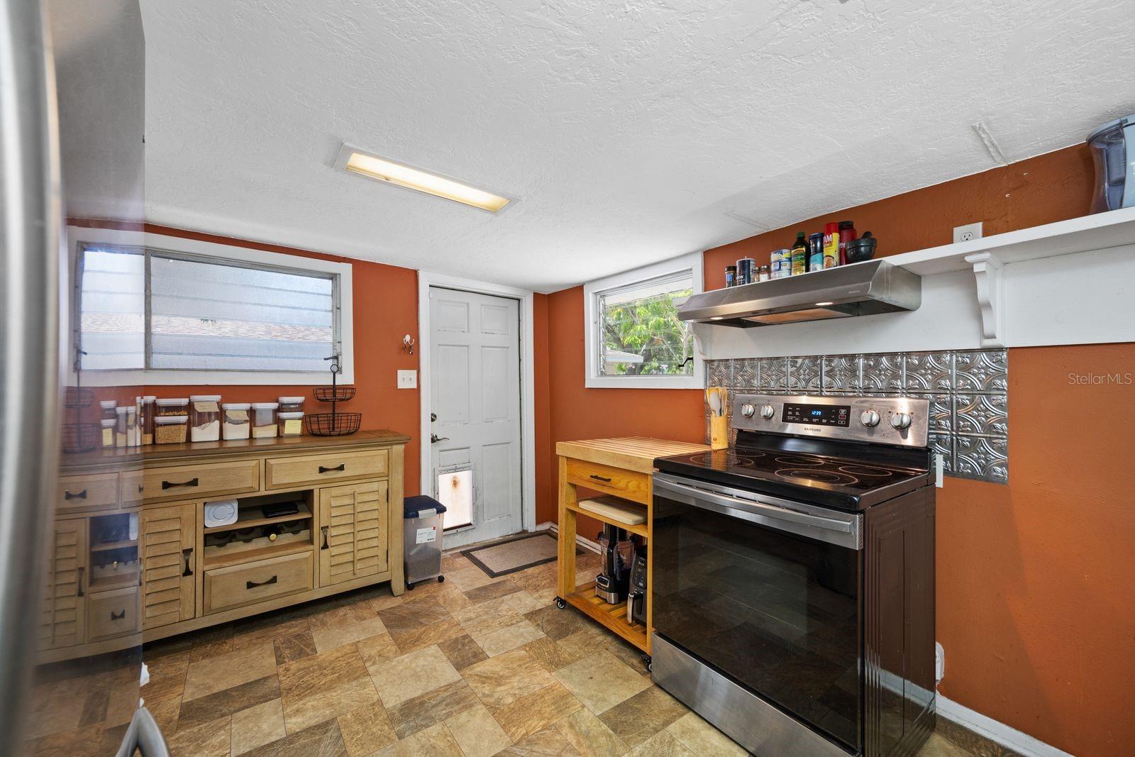 N A REYNOLDS RESUBDIVIDED - Residential