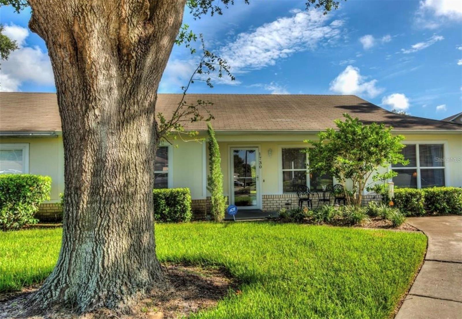 Amazing opportunity to own this 3 bedroom, 2 Bath 1/2 duplex in the Golden Palms Community. This property sit in a cul-de-sac in a quite neighborhood w/ mature landscaping. As you enter the home you will notice the high vaulted ceilings and laminate flooring throughout. The kitchen features stainless steel appliances, plenty of cabinet and counter space. The main suite features walk-in closet and ensuite bathroom and has access to the rear of the home. The community offers a pool and tennis court. This home is conveniently located close to shopping, dining as well as the hospital.