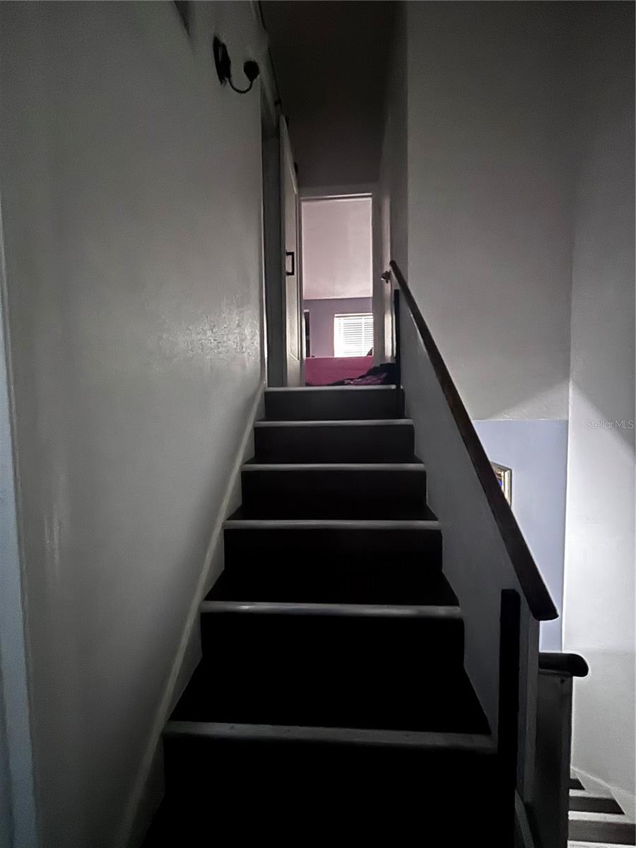 TAMPA VILLAS SOUTH UNIT 1 - Residential