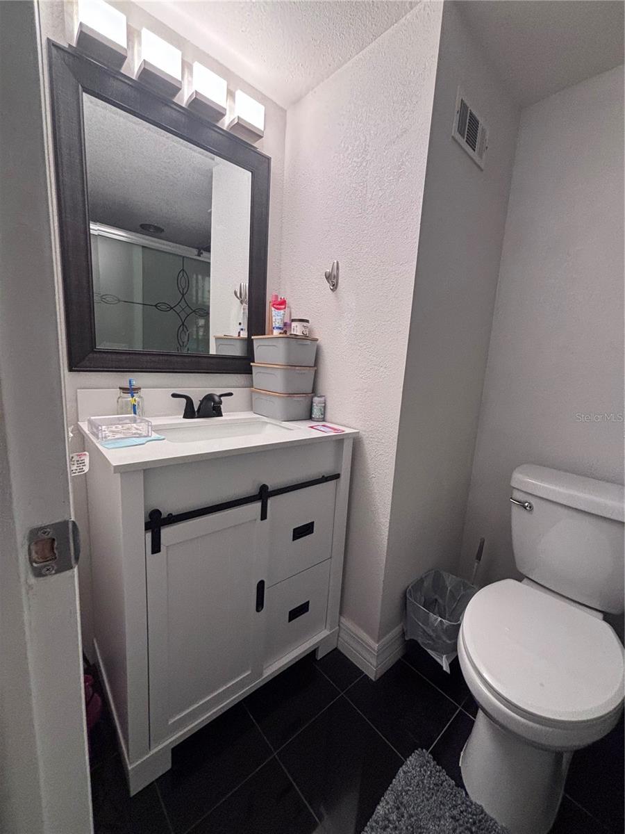 TAMPA VILLAS SOUTH UNIT 1 - Residential