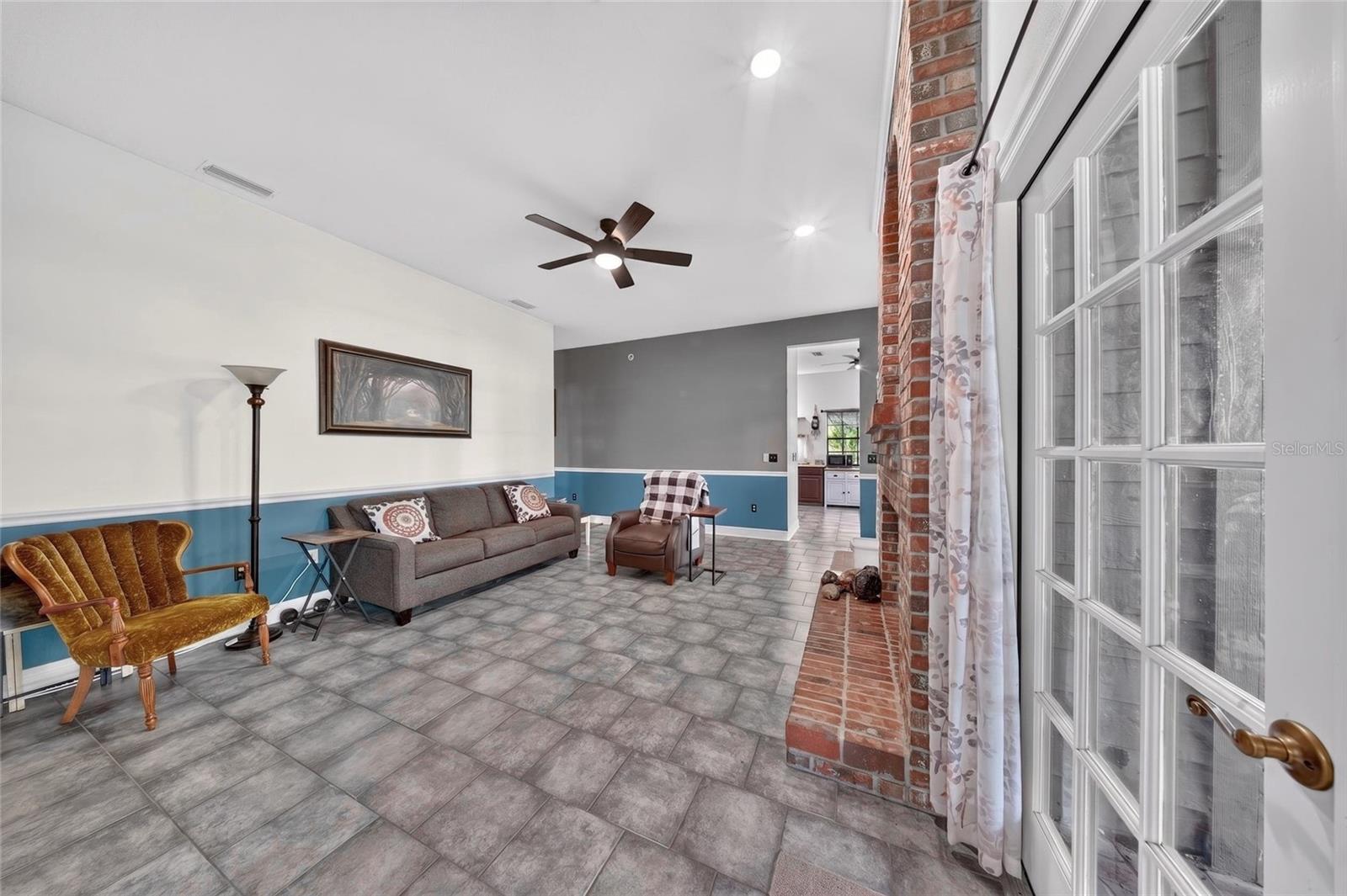 SHADY HOLLOW SUB - Residential