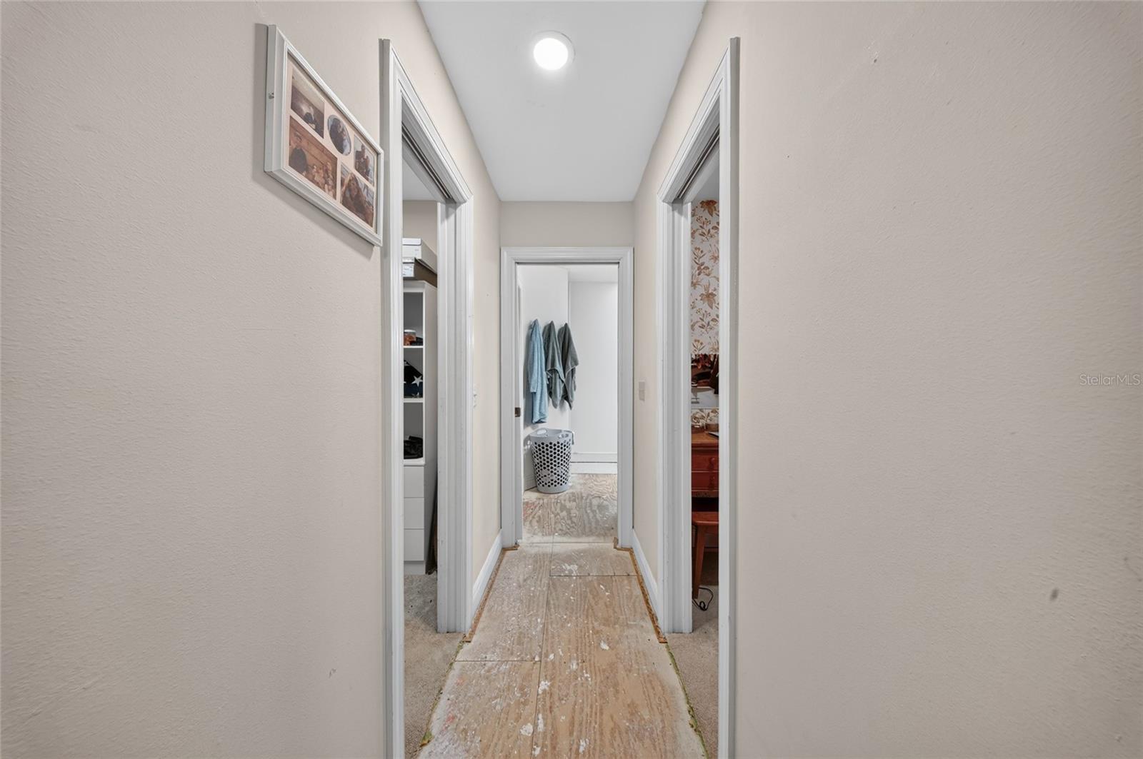 SHADY HOLLOW SUB - Residential