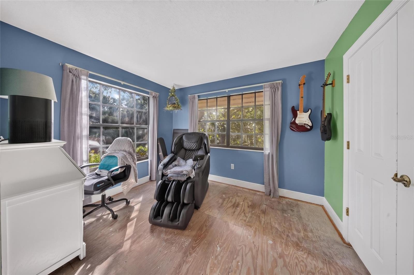 SHADY HOLLOW SUB - Residential
