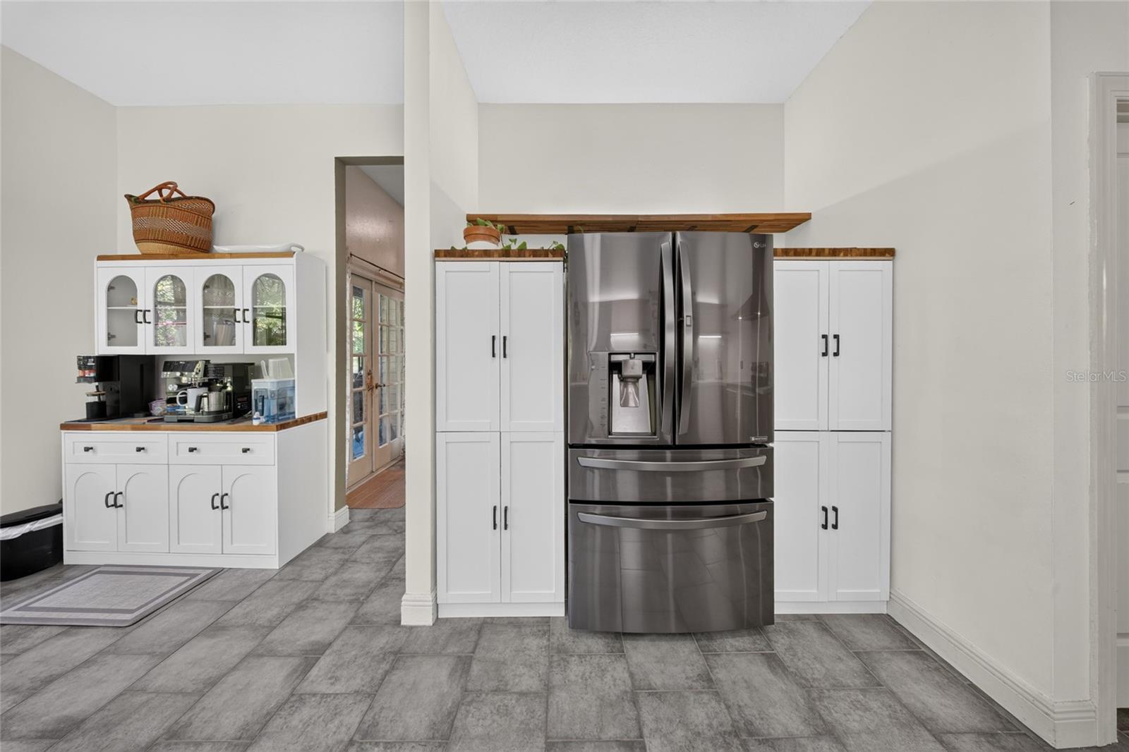 SHADY HOLLOW SUB - Residential