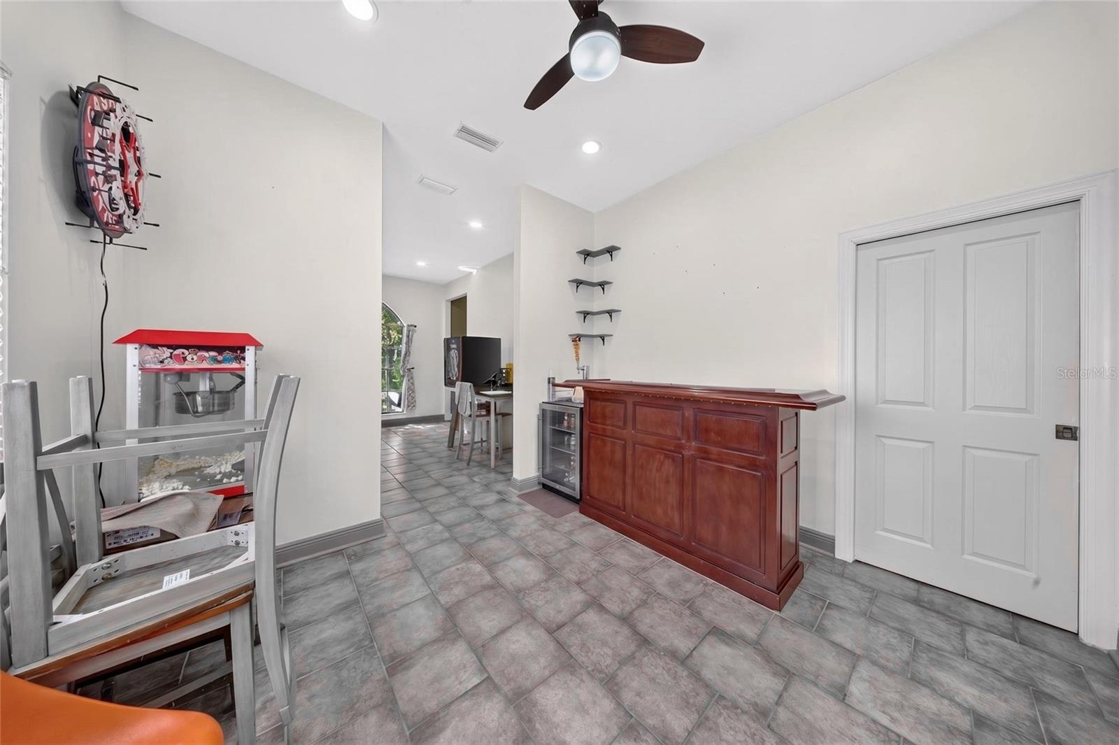 SHADY HOLLOW SUB - Residential