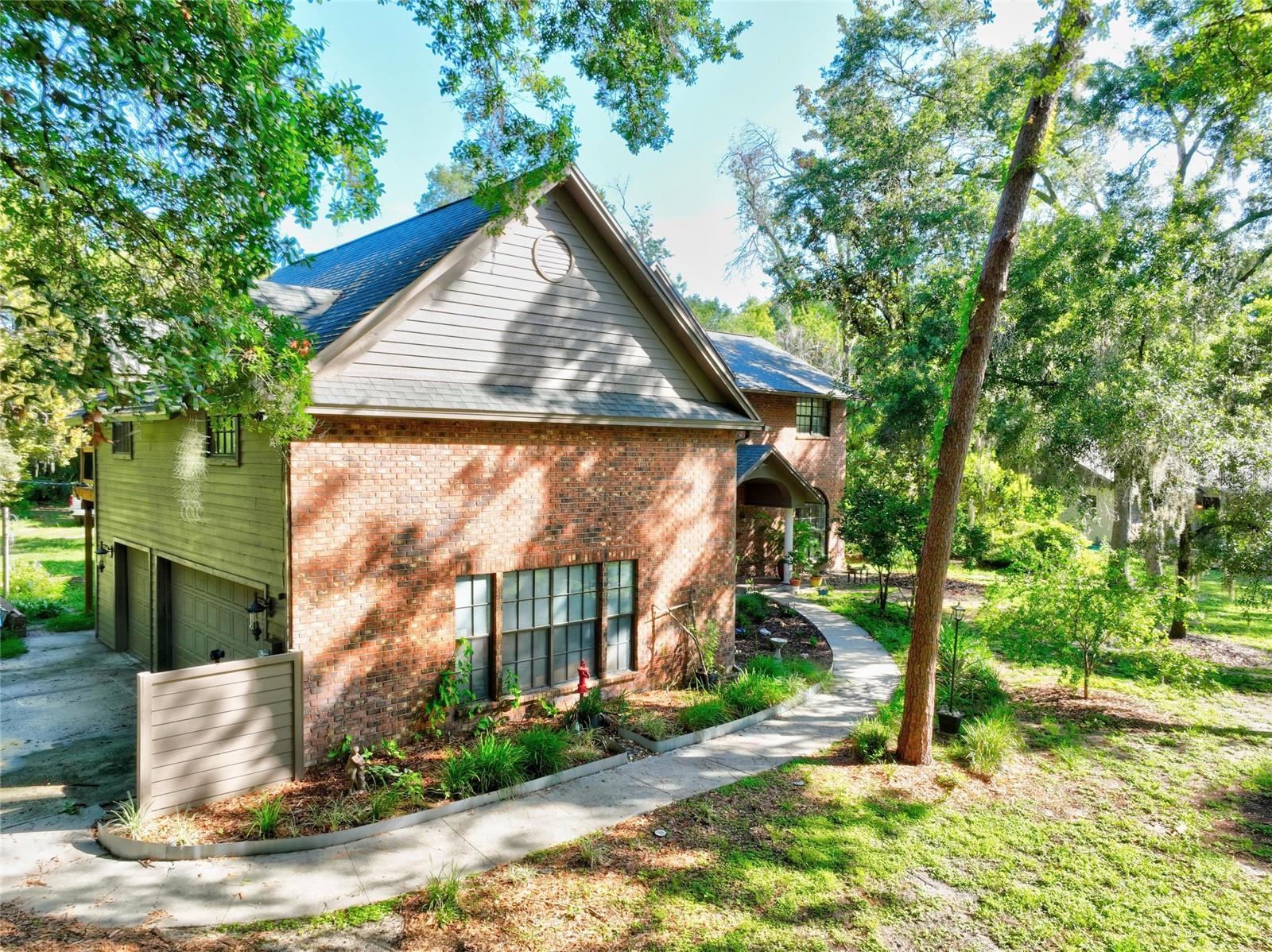 SHADY HOLLOW SUB - Residential