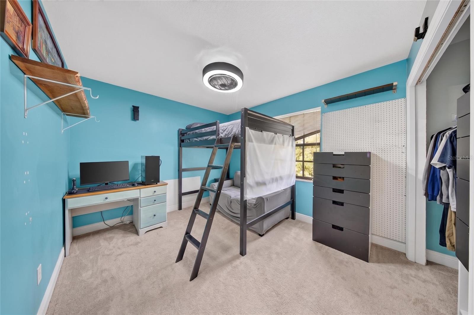 SHADY HOLLOW SUB - Residential
