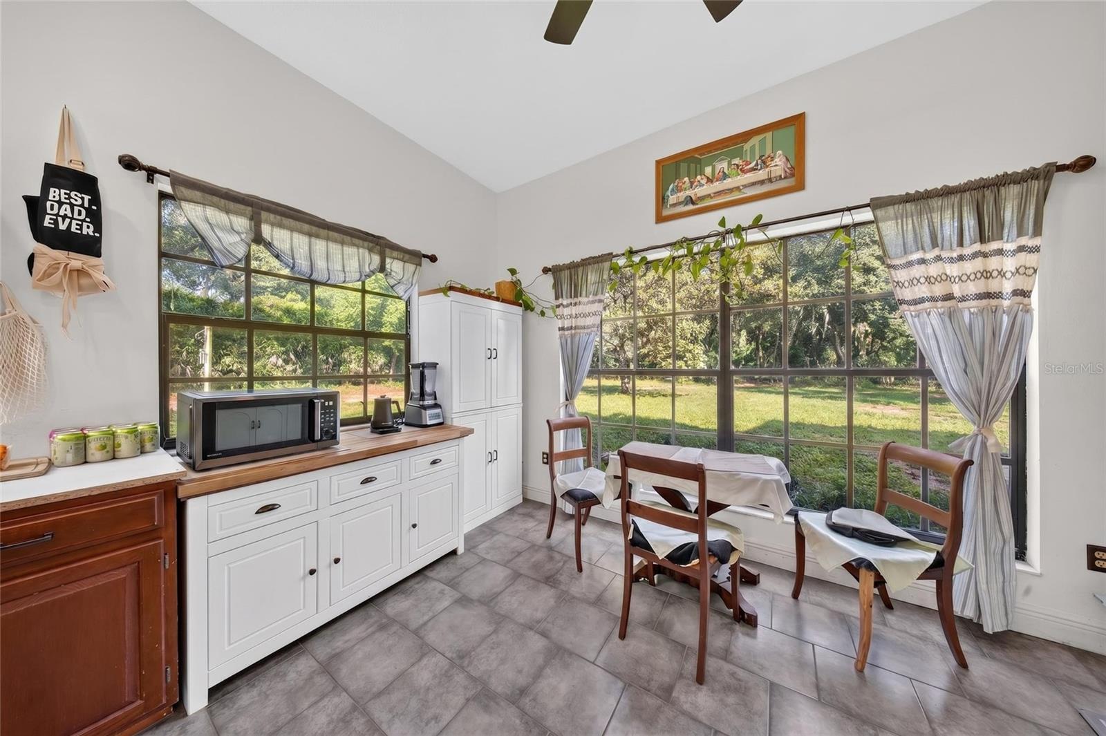 SHADY HOLLOW SUB - Residential