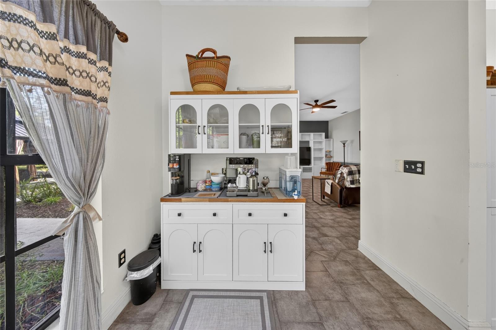 SHADY HOLLOW SUB - Residential