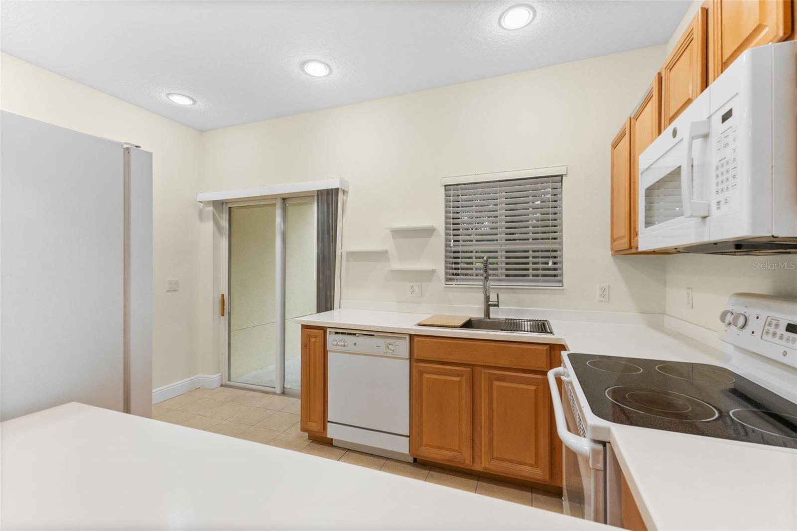 THE TWNHMS AT LIGHTHOUSE COVE V - Residential