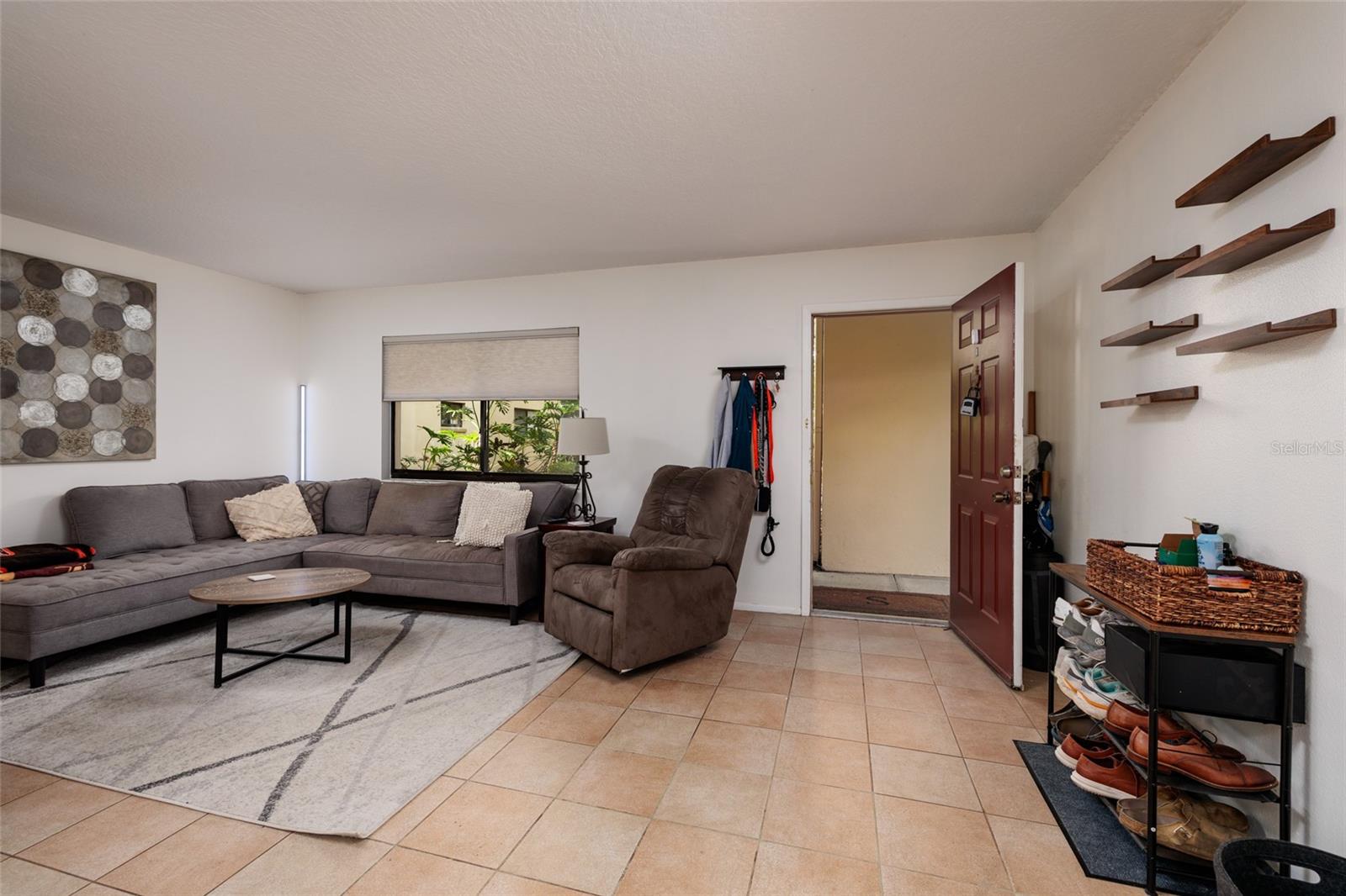 RAINTREE VILLAGE CONDO N - Residential