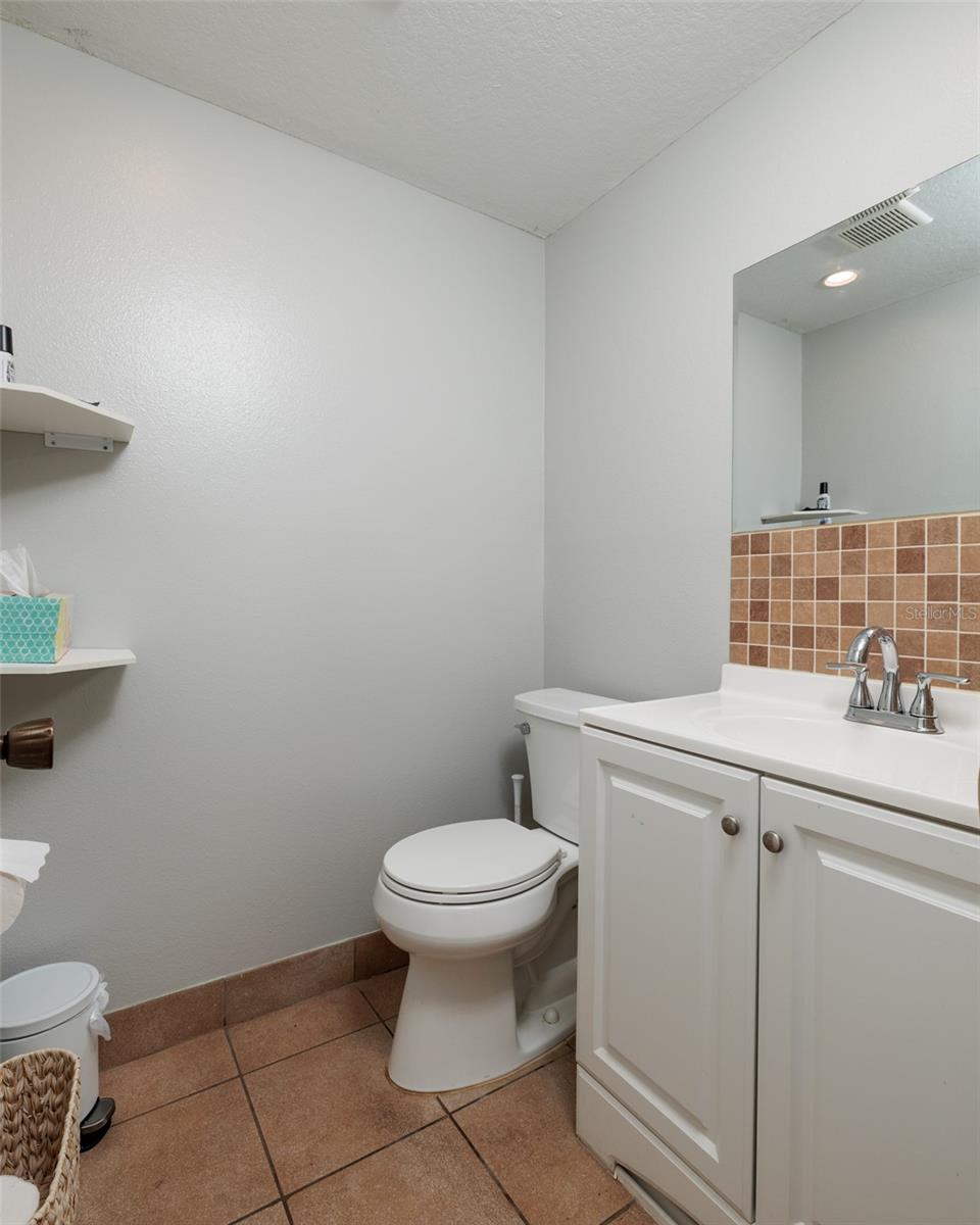 RAINTREE VILLAGE CONDO N - Residential