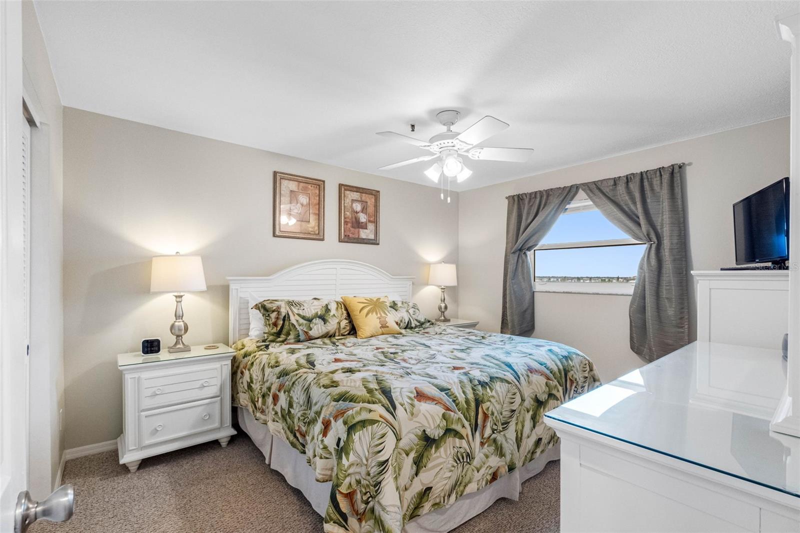 SEA BREEZE OF MADEIRA CONDO - Residential