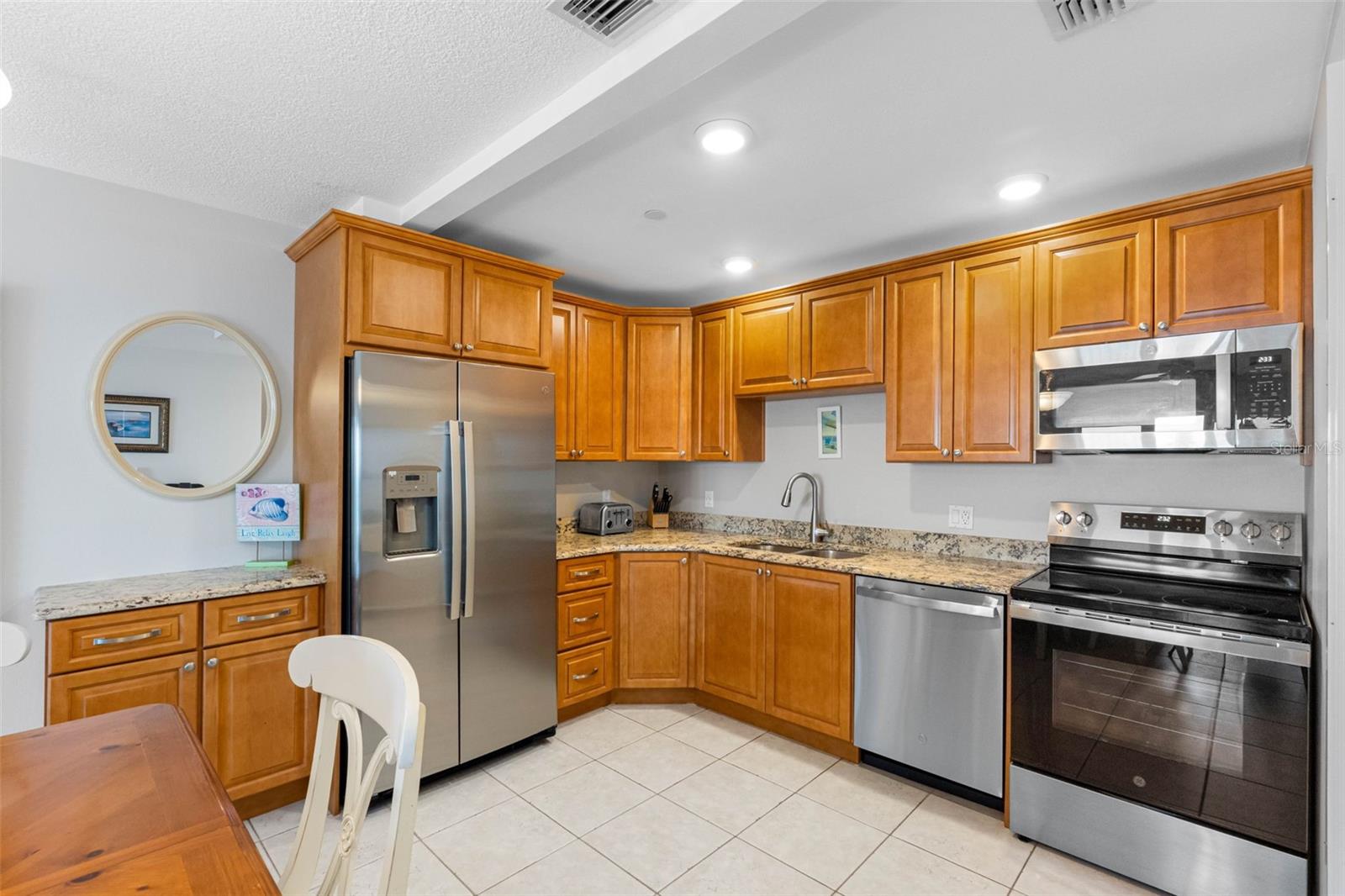 SEA BREEZE OF MADEIRA CONDO - Residential