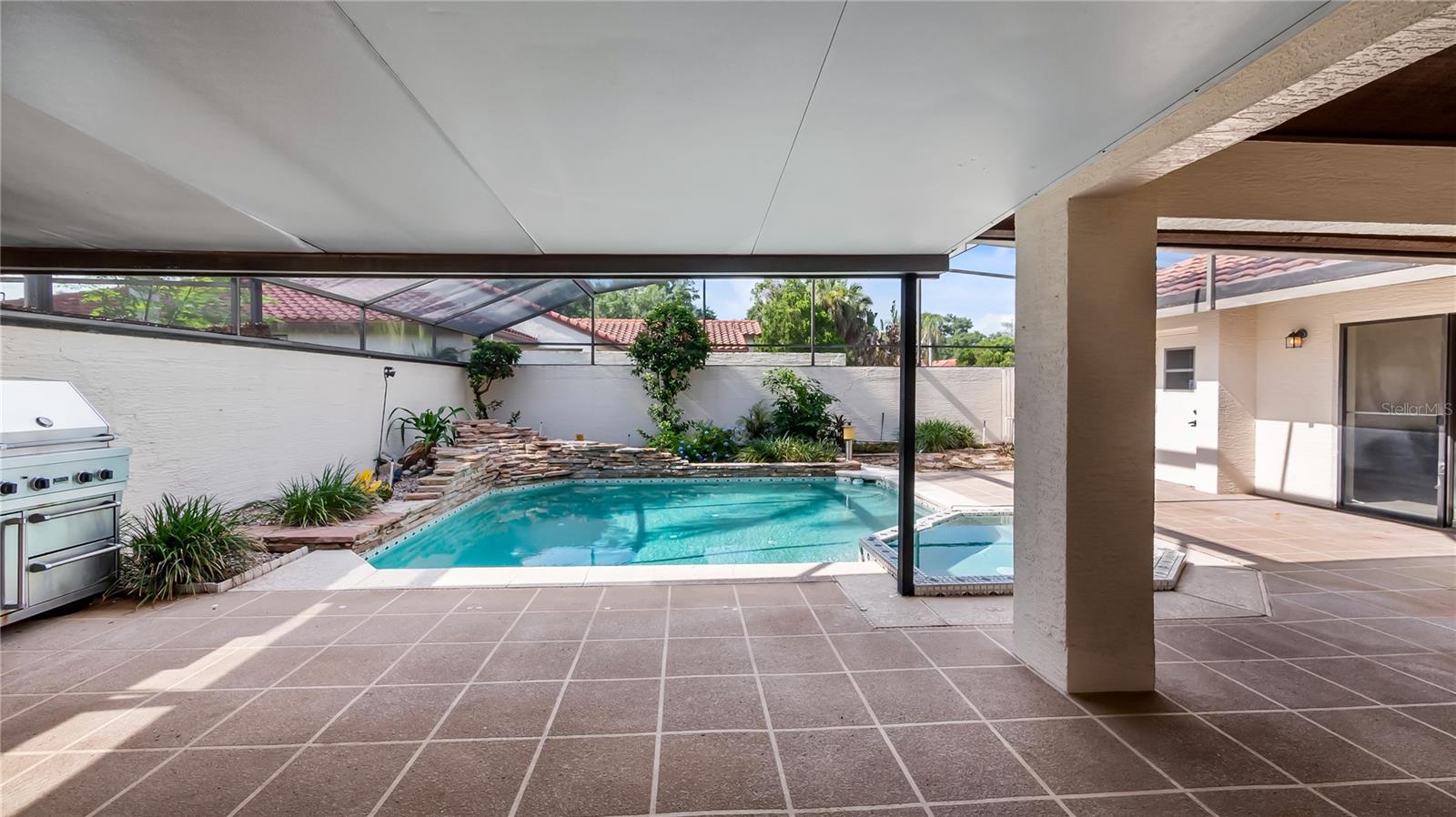GRANADA VILLAS - Residential