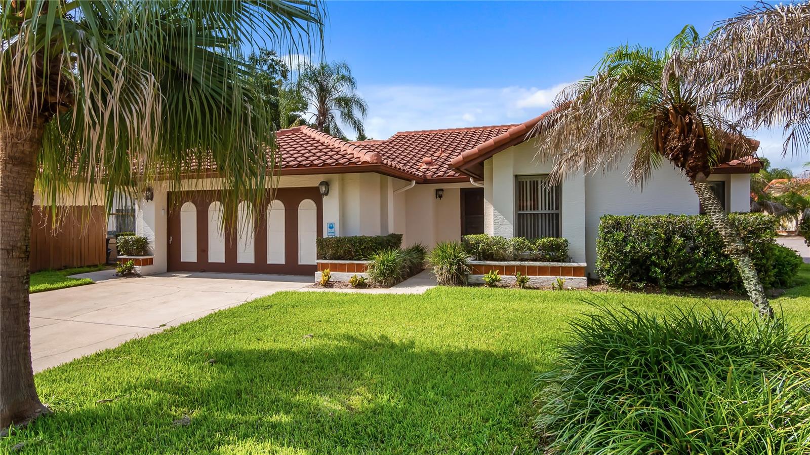 GRANADA VILLAS - Residential