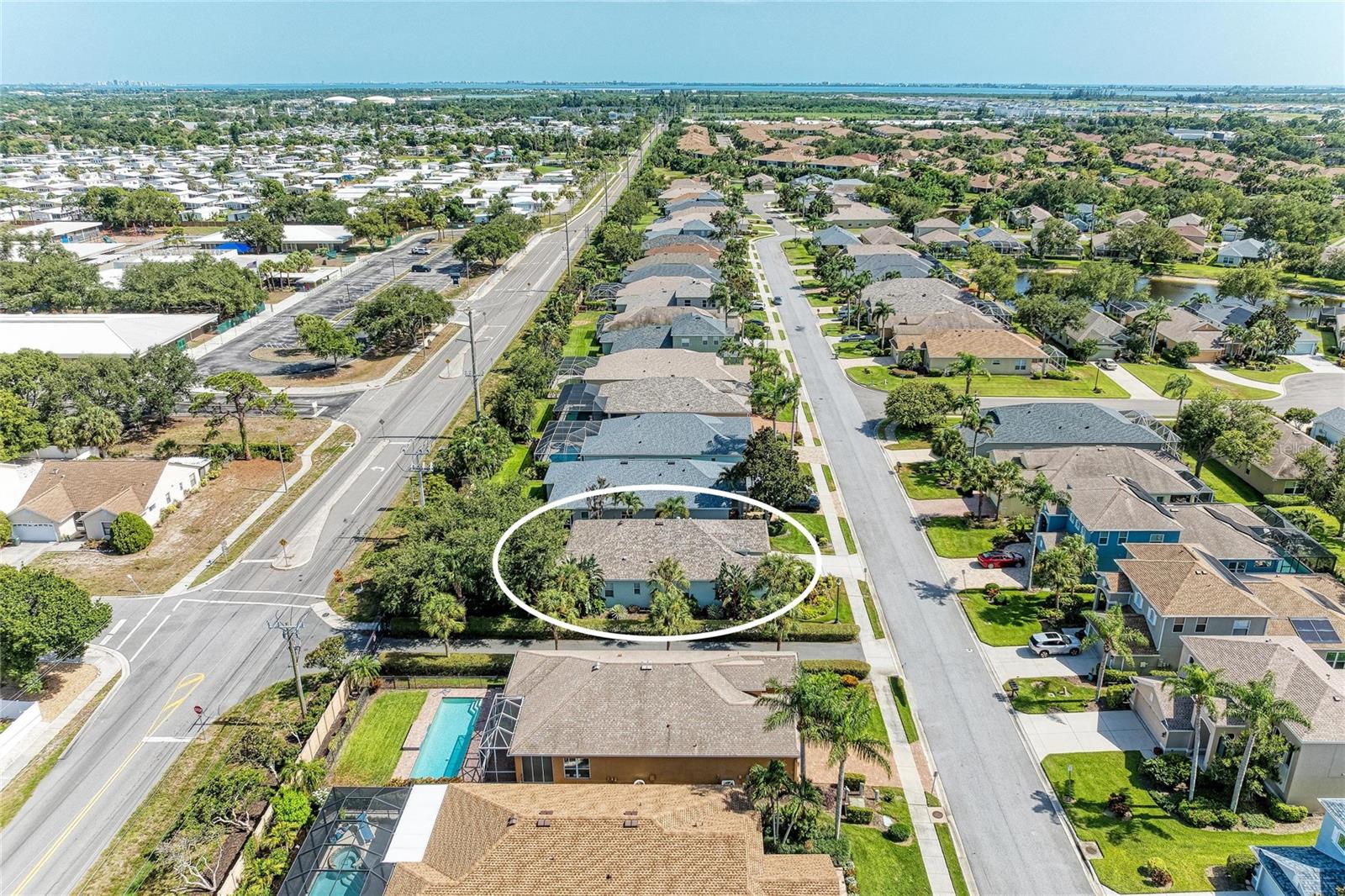 PALMA SOLA TRACE - Residential