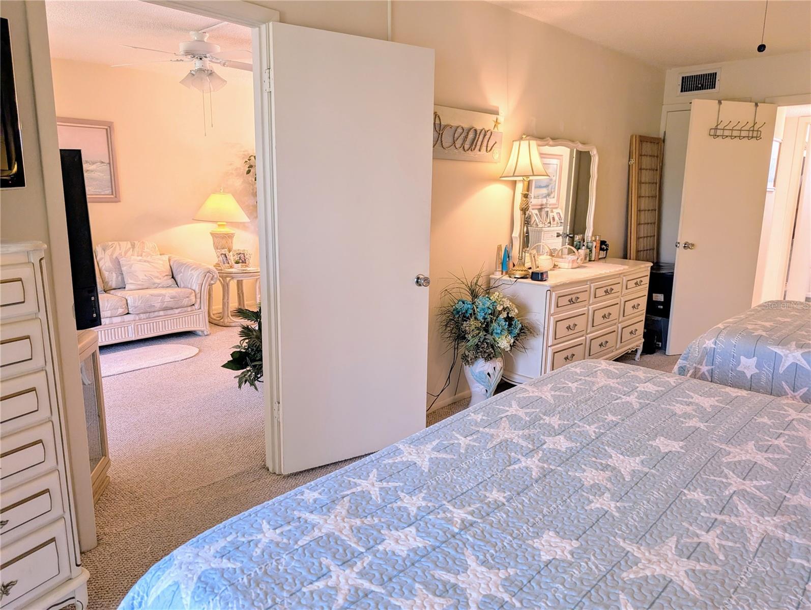 BAYSHORE ON THE LAKE APTS II SEC 3 - Residential
