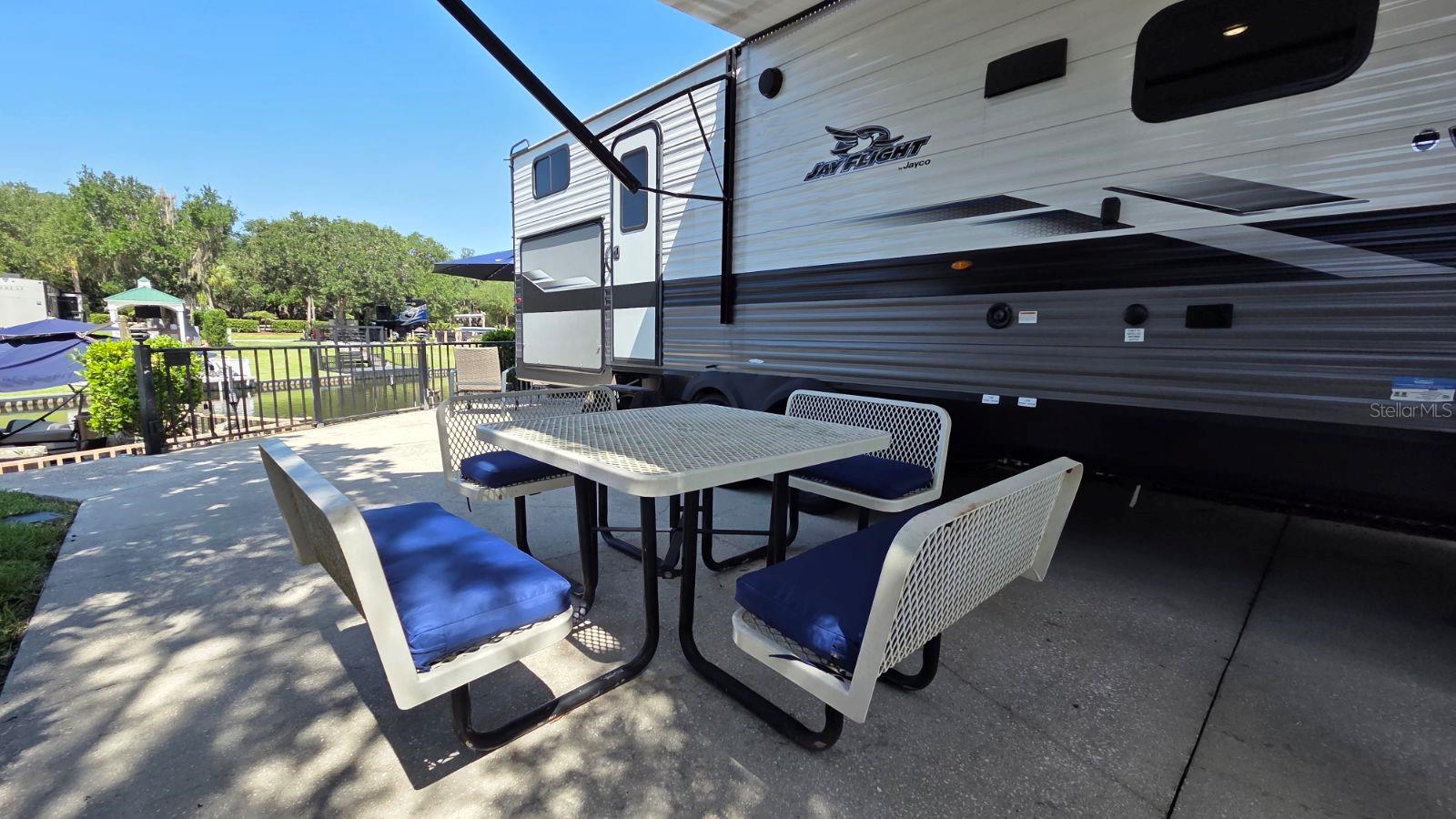 OUTDOOR RESIDENCE RIV RNCH RV RESIDENCE - Land