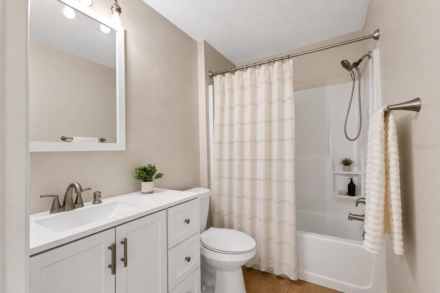 RIVER PRESERVE CONDO CB33/154 - Residential
