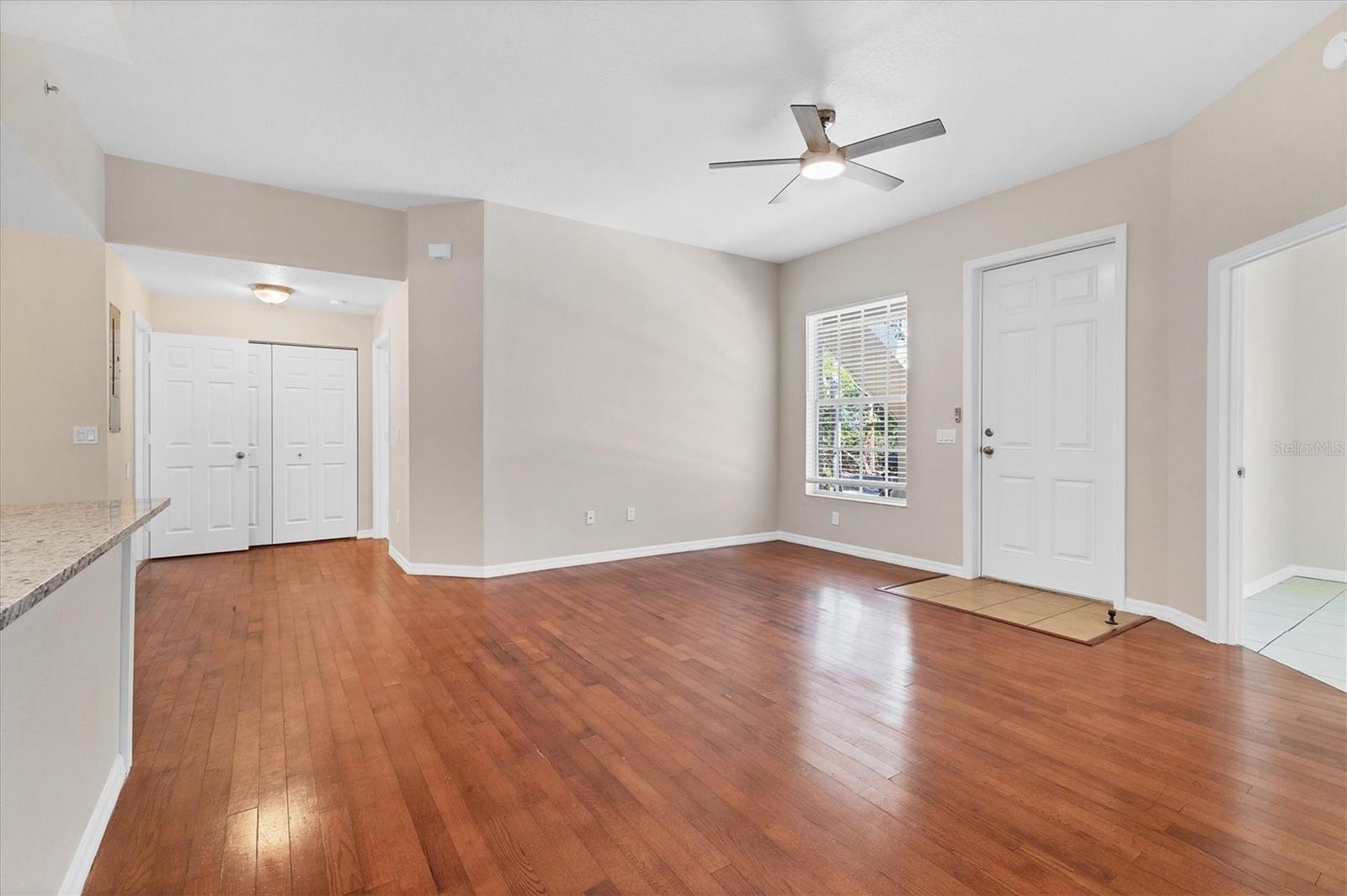 RIVER PRESERVE CONDO CB33/154 - Residential