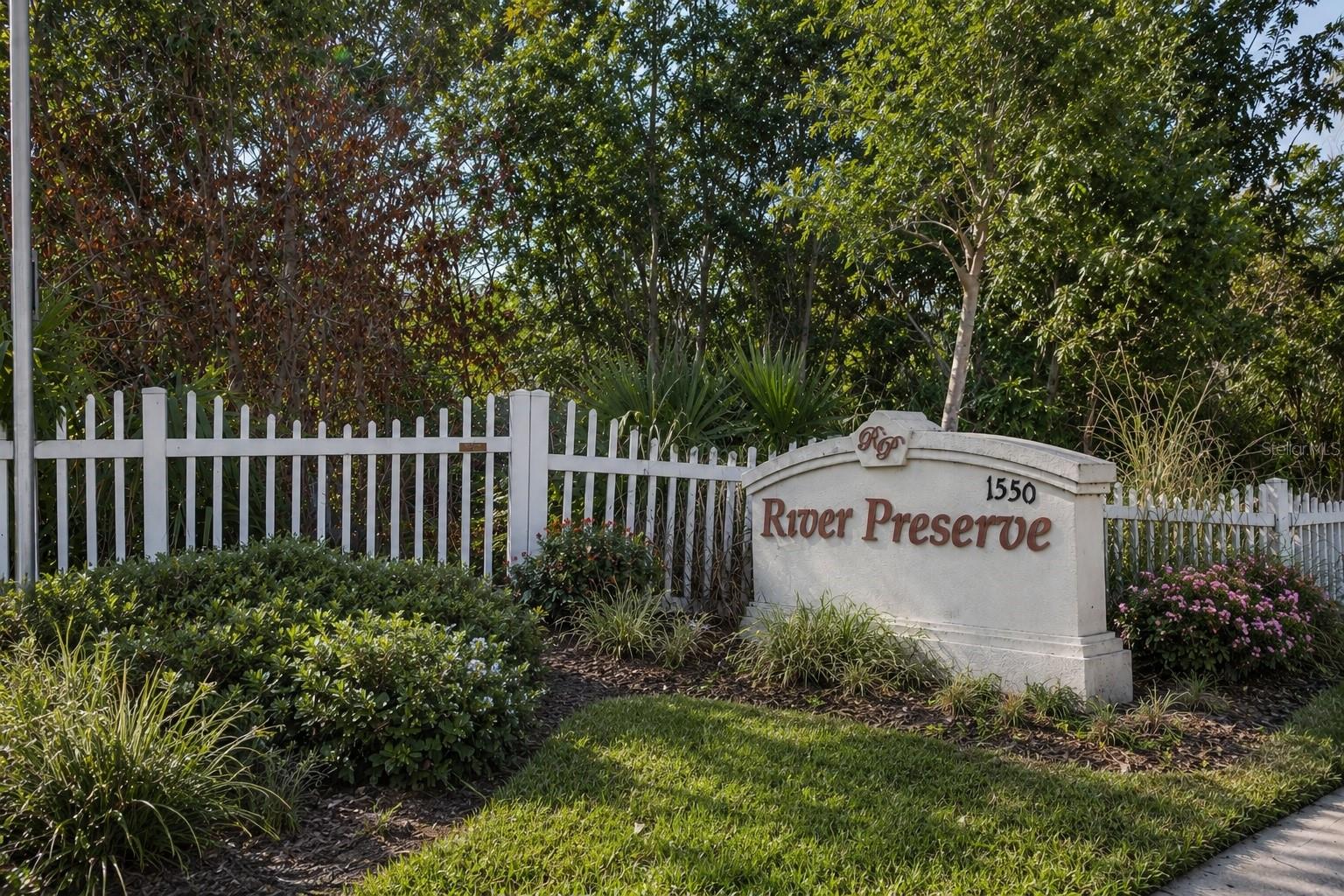 RIVER PRESERVE CONDO CB33/154 - Residential