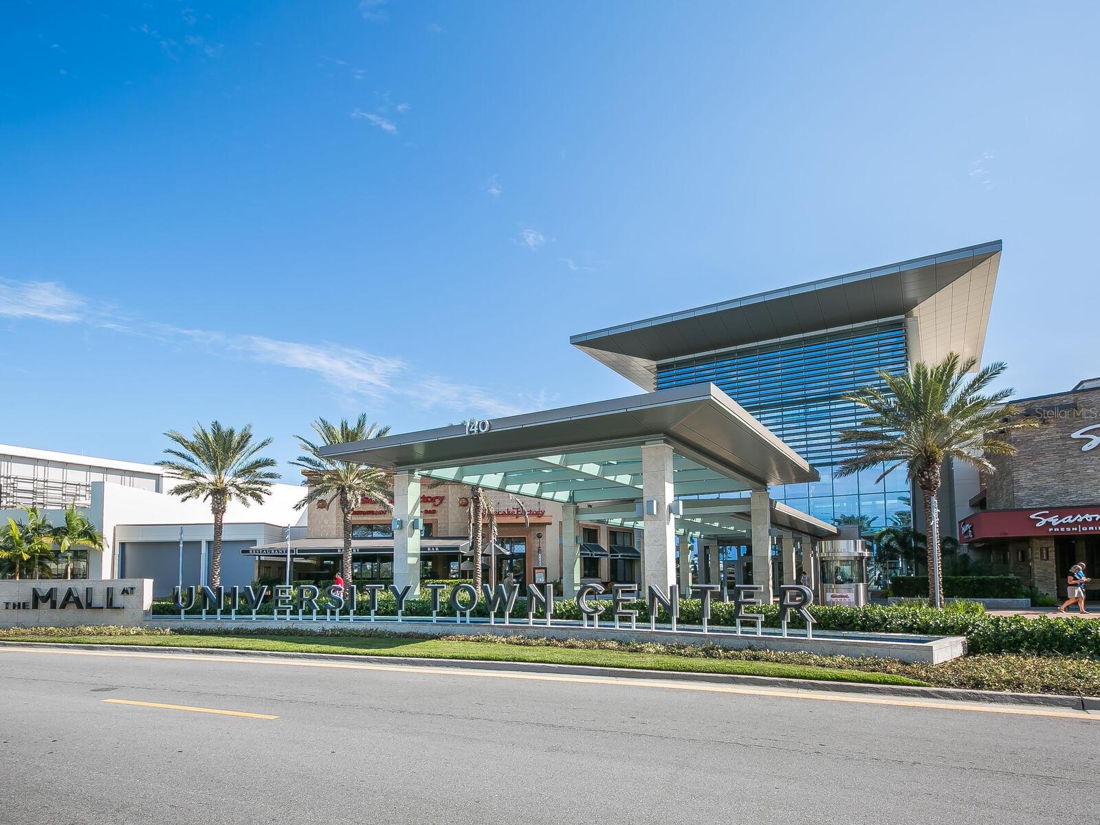 CLUBSIDE AT PALM-AIRE I & II - Residential