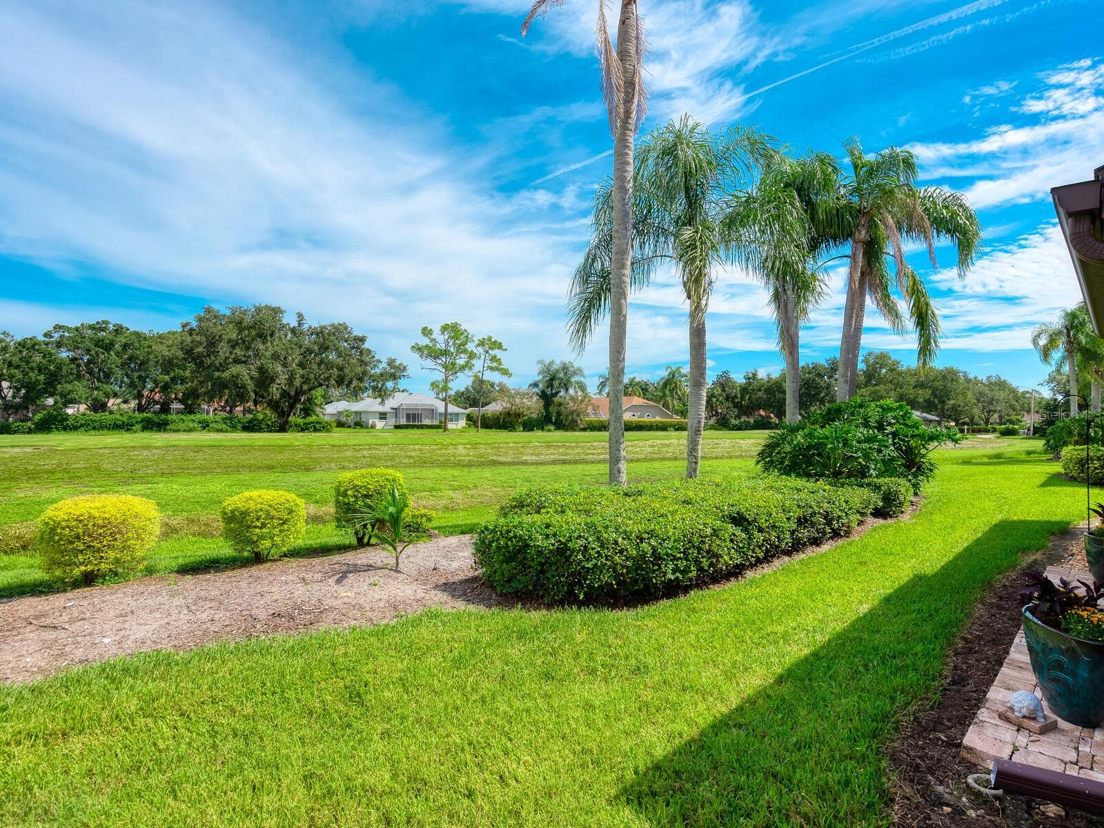 CLUBSIDE AT PALM-AIRE I & II - Residential