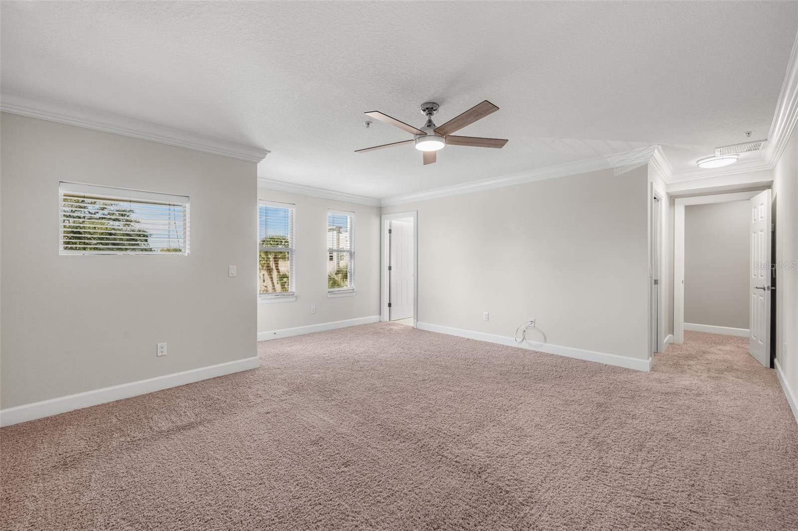 NEWPORT PALMS TWNHMS - Residential Income