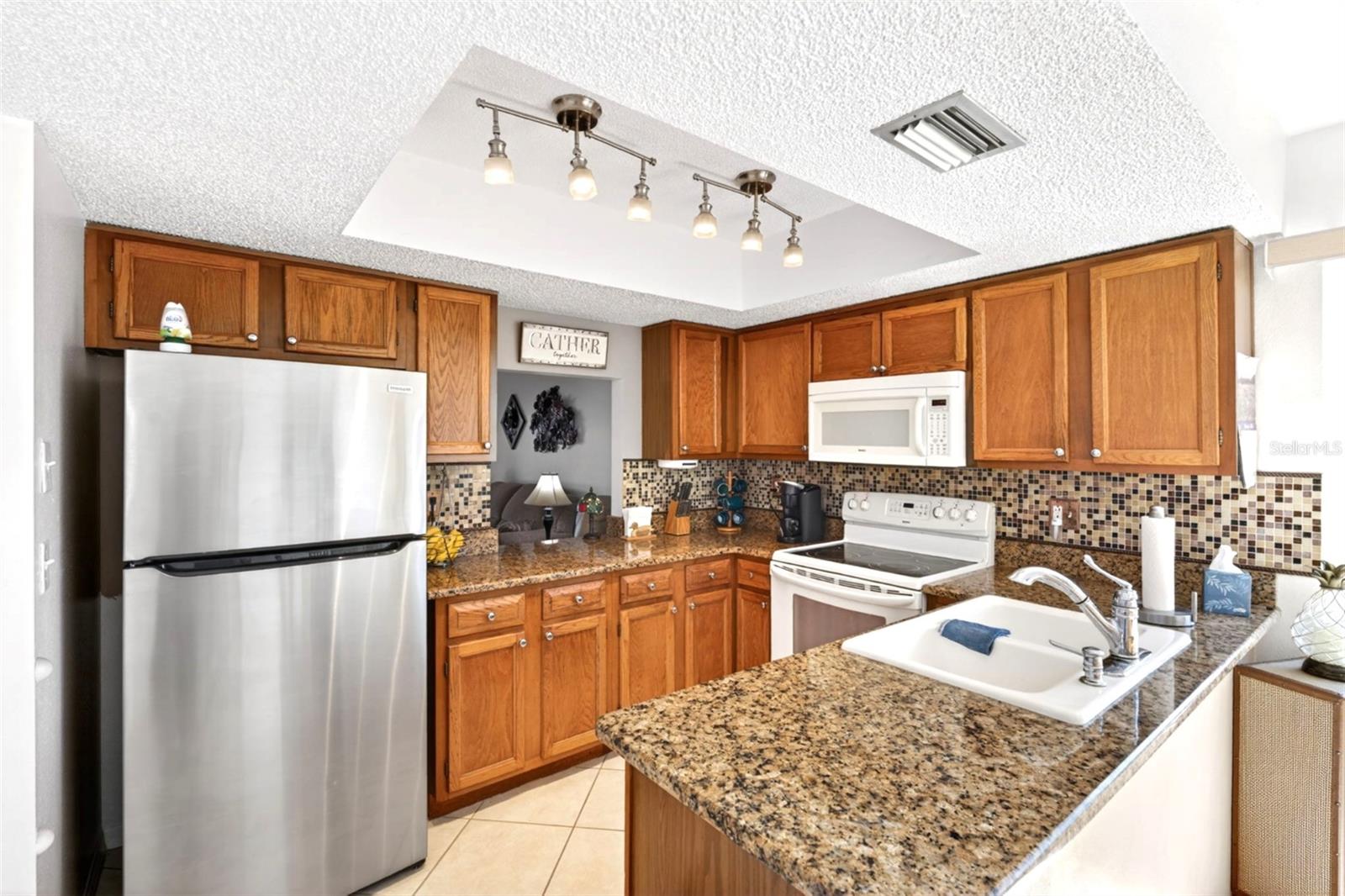 WATERS EDGE PH 01 BLDG L - Residential Lease
