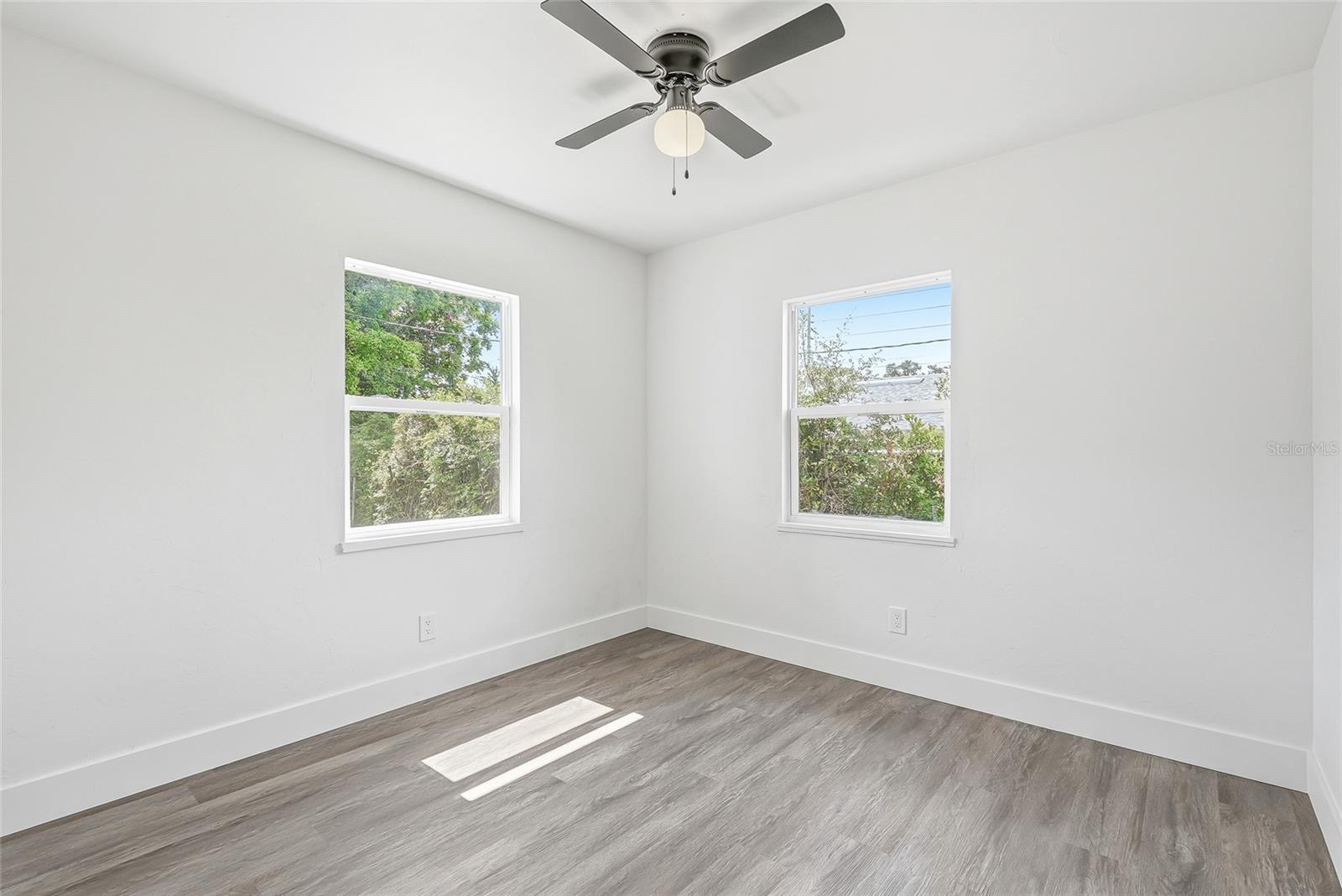LAKEVIEW GROVE - Residential