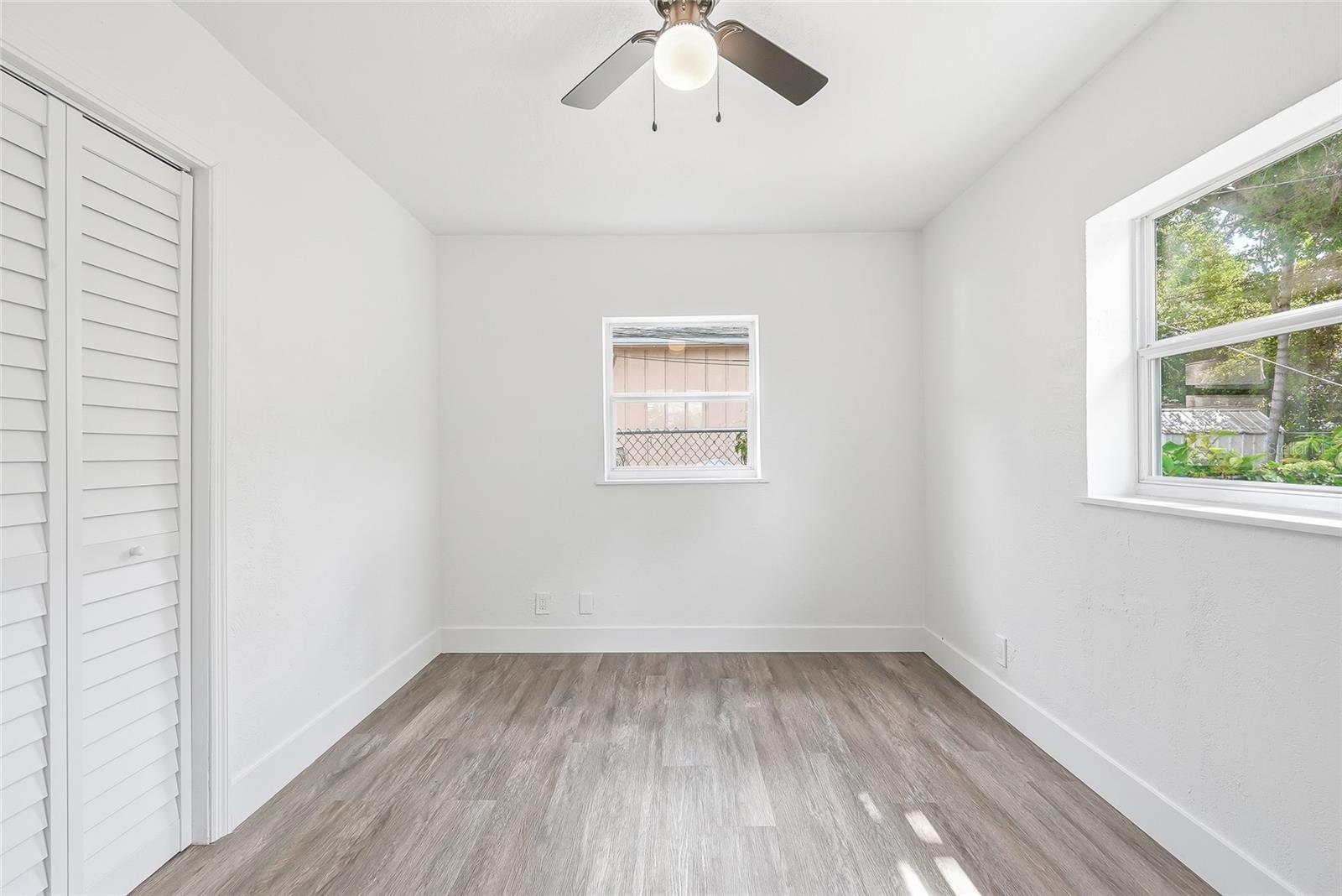 LAKEVIEW GROVE - Residential