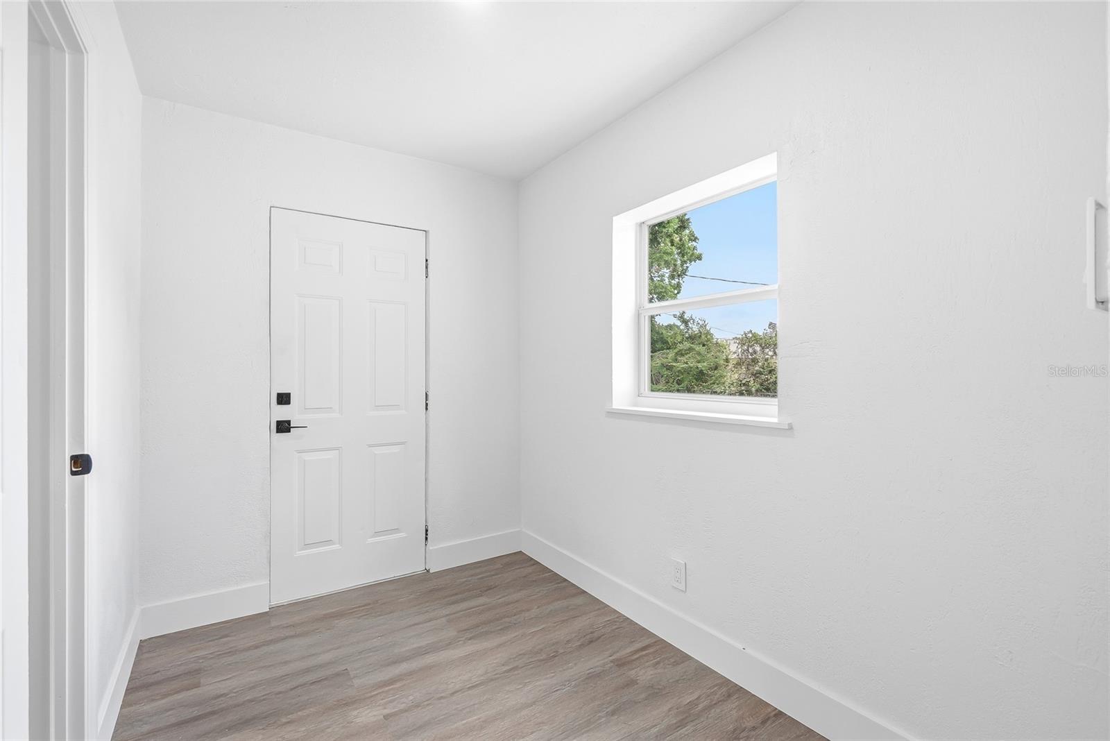 LAKEVIEW GROVE - Residential
