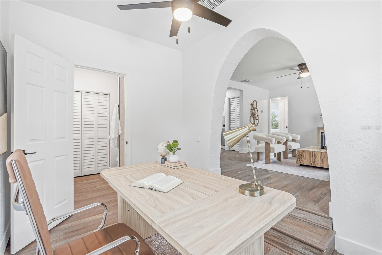 LAKEVIEW GROVE - Residential