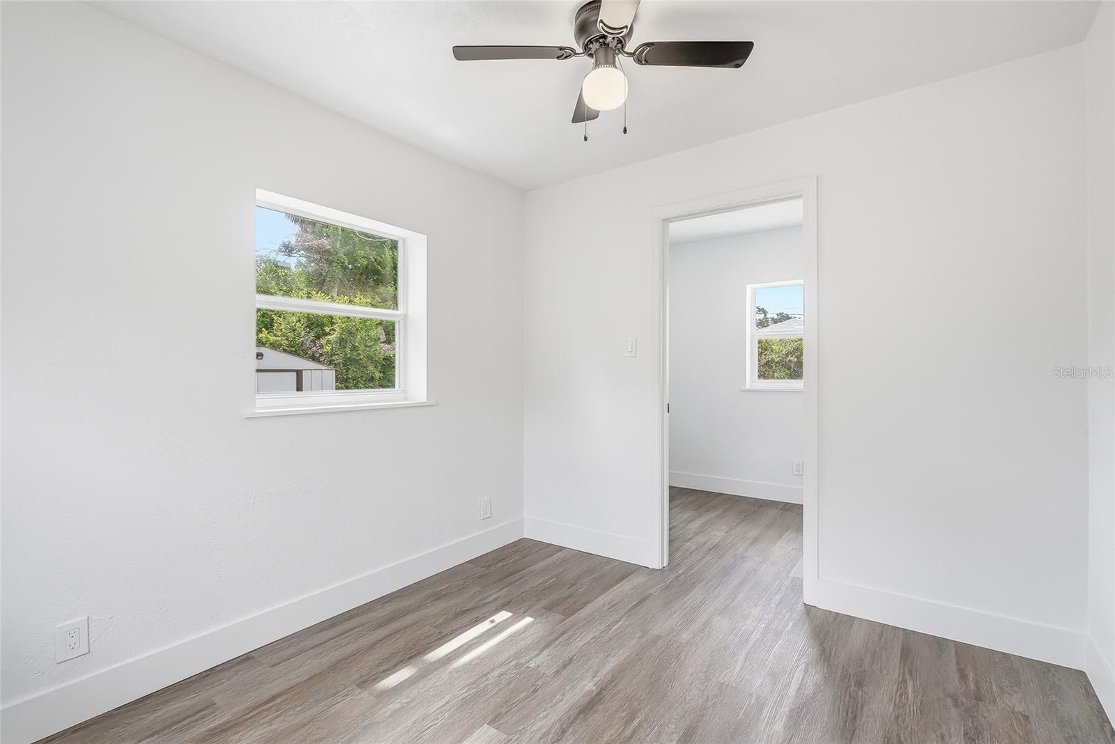LAKEVIEW GROVE - Residential