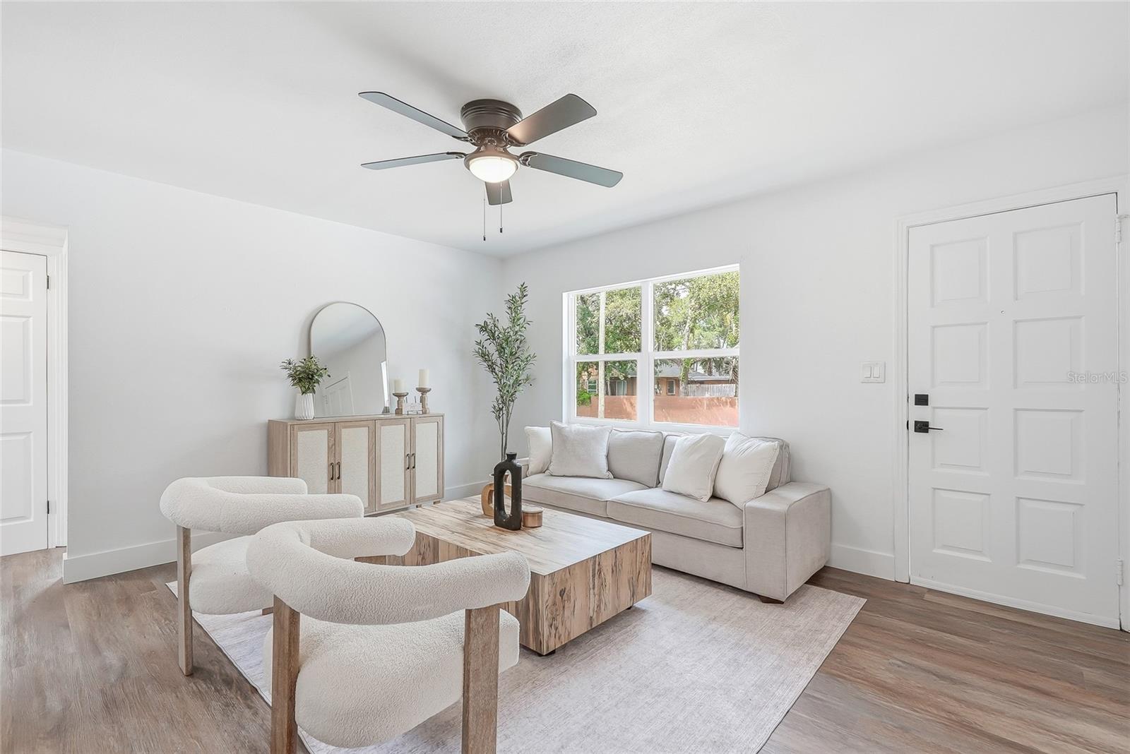 LAKEVIEW GROVE - Residential