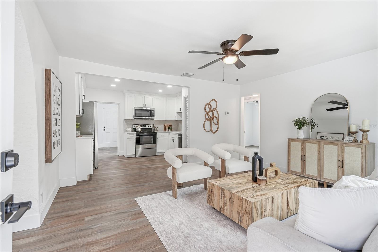 LAKEVIEW GROVE - Residential