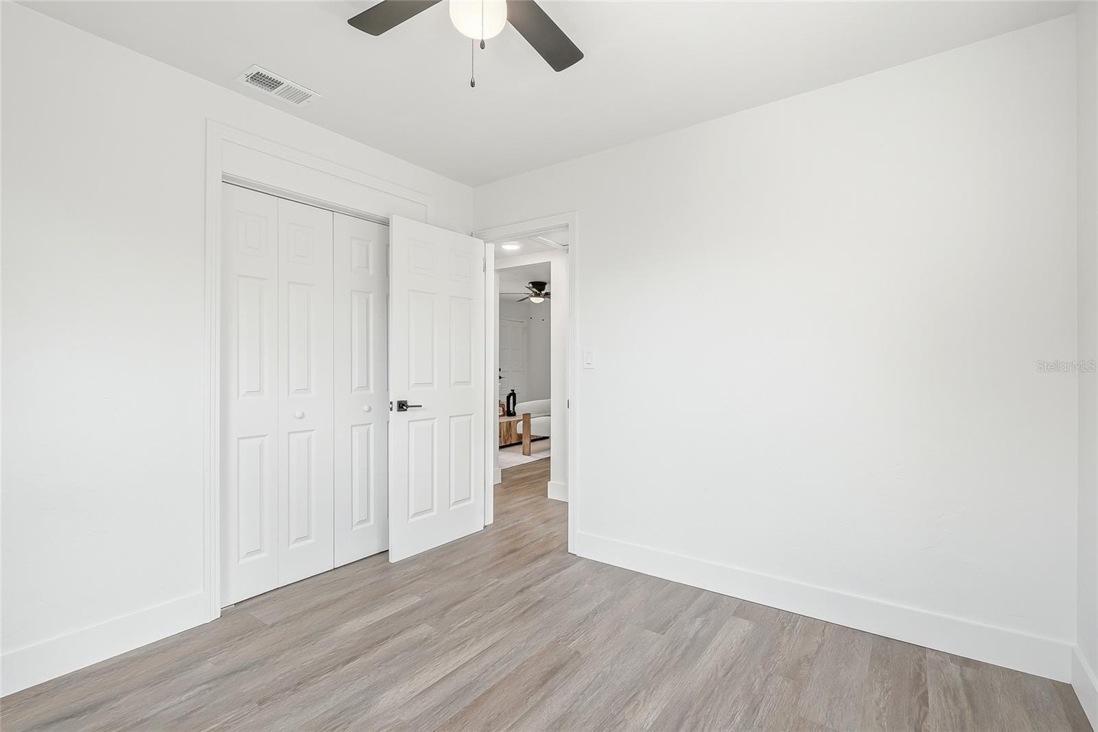 LAKEVIEW GROVE - Residential