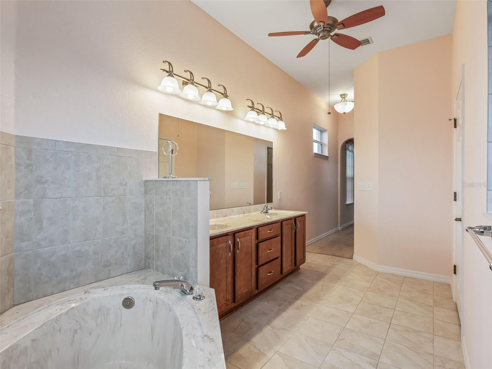STONECREST - Residential