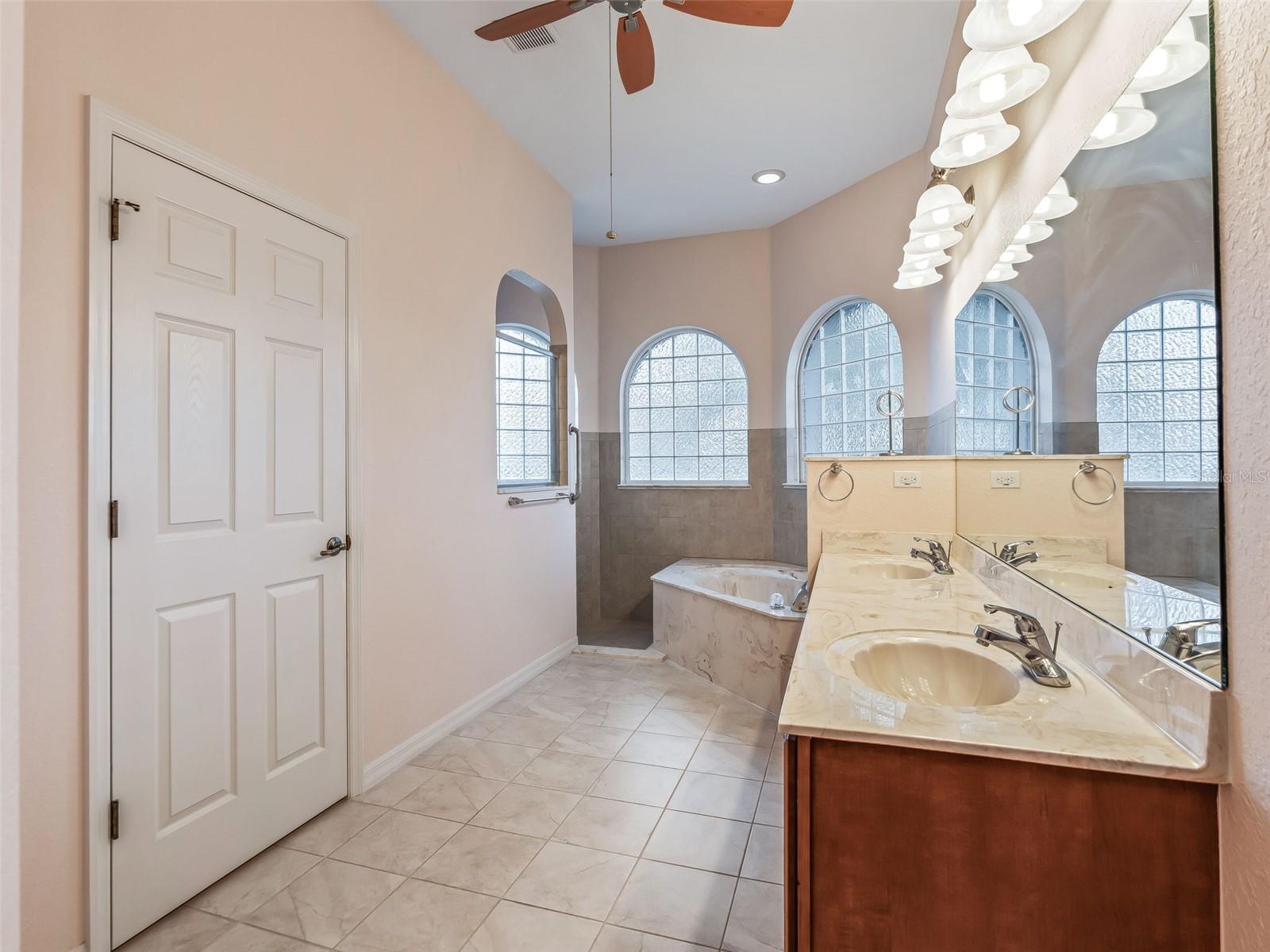 STONECREST - Residential