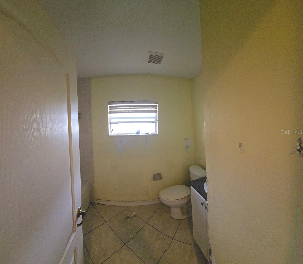 LEHIGH ESTATES - Residential Income