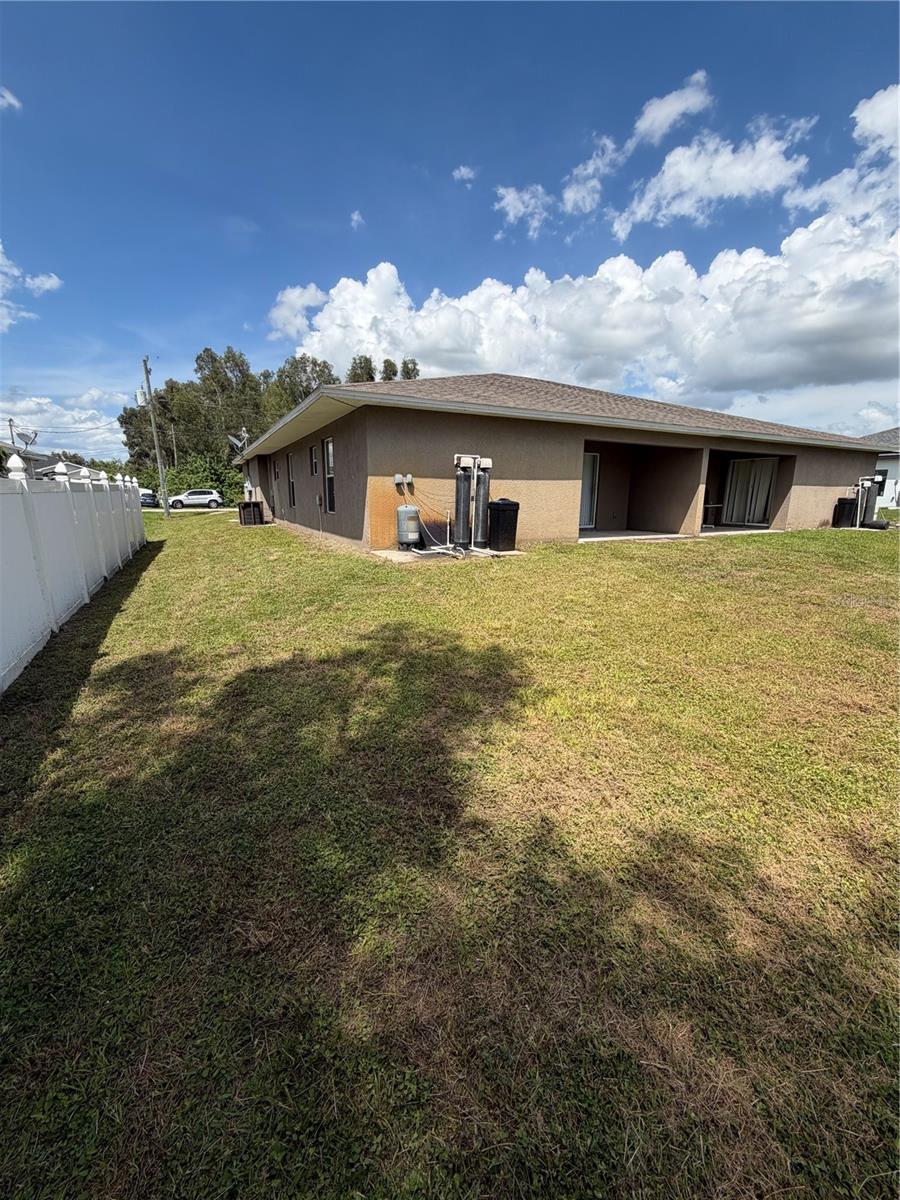 LEHIGH ESTATES - Residential Income