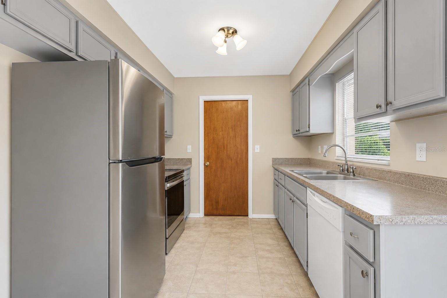 WILLOW RUN UN 01 - Residential