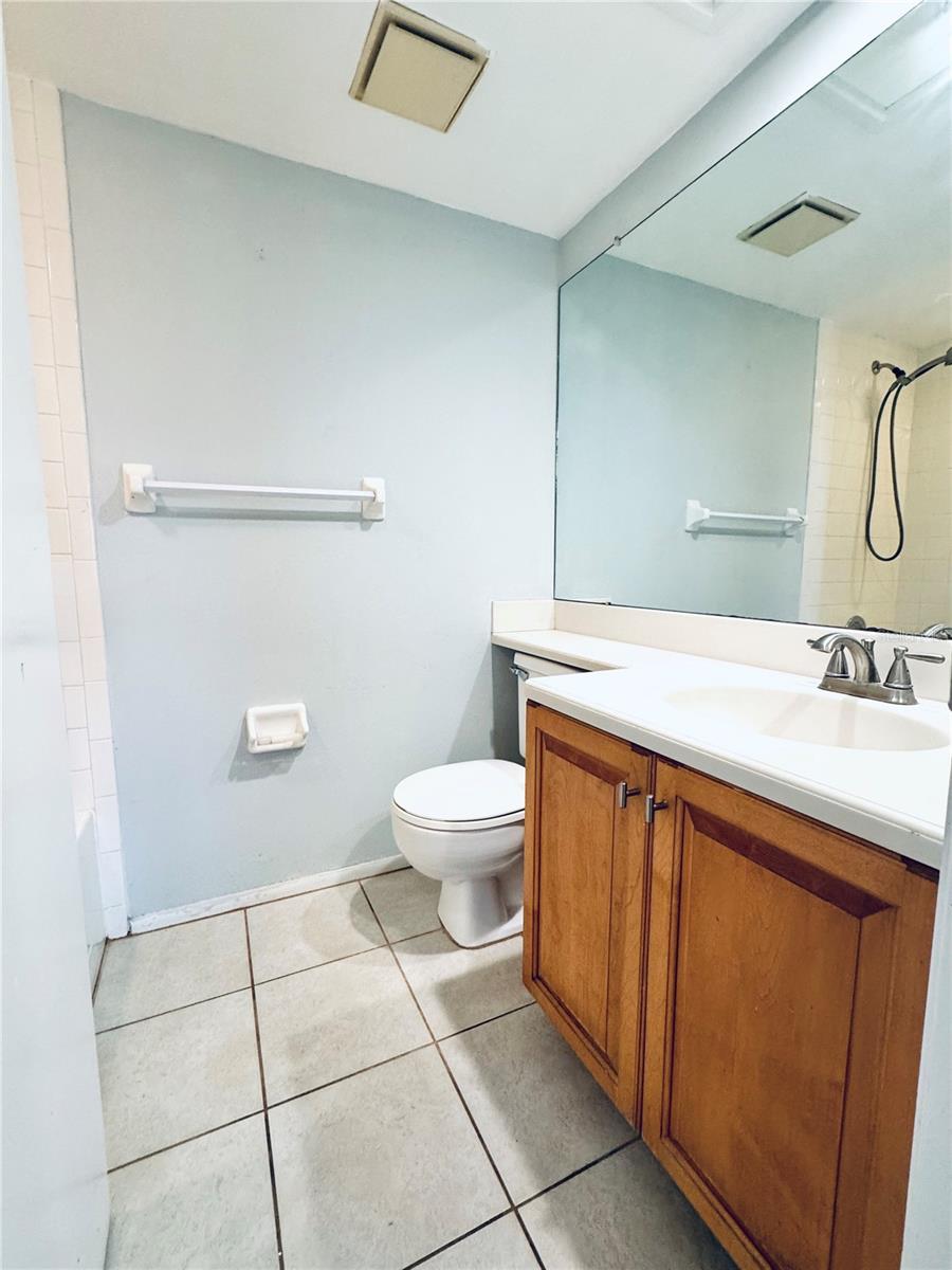 EAST LAKE WOODLANDS - Residential