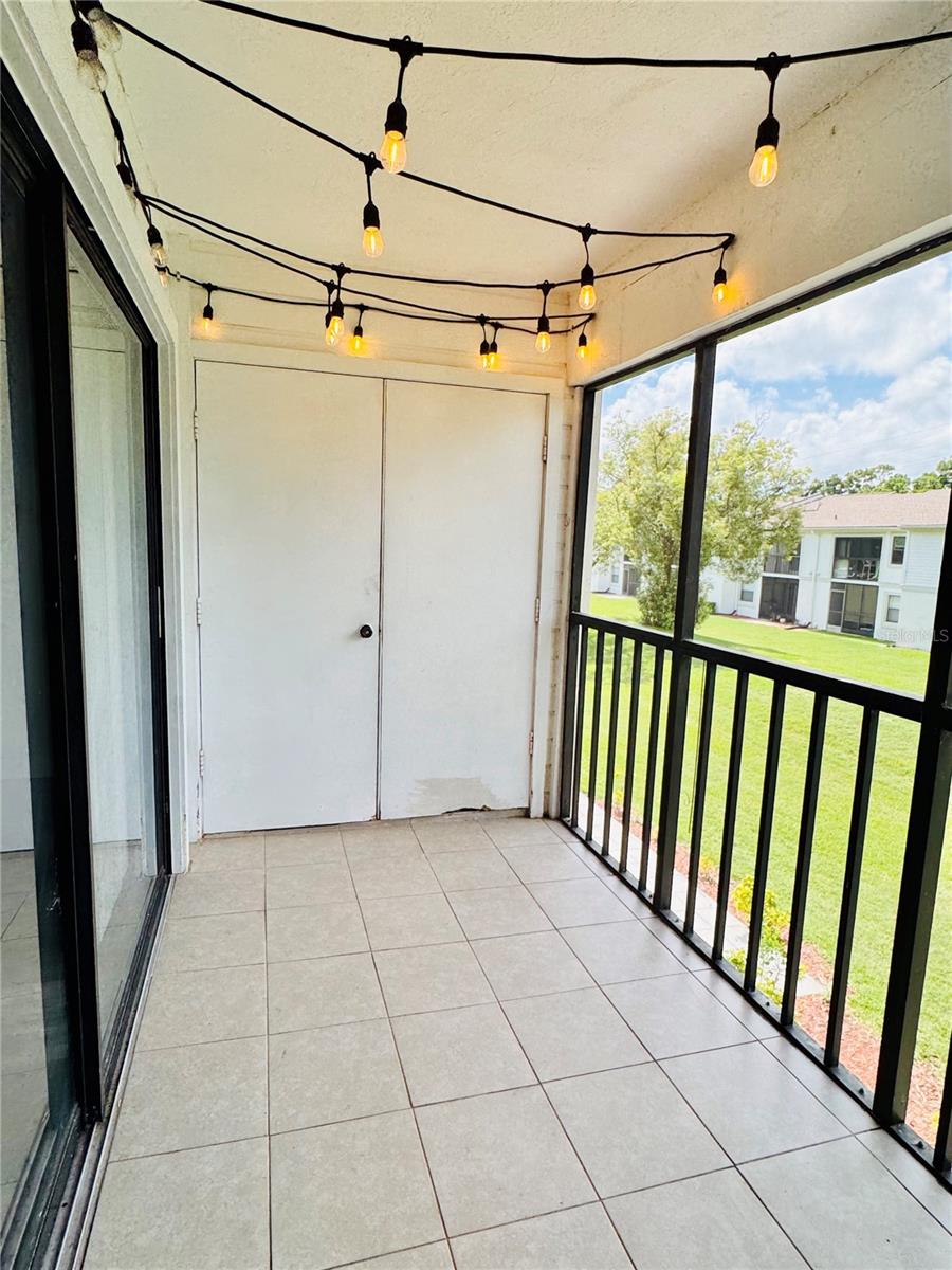 EAST LAKE WOODLANDS - Residential